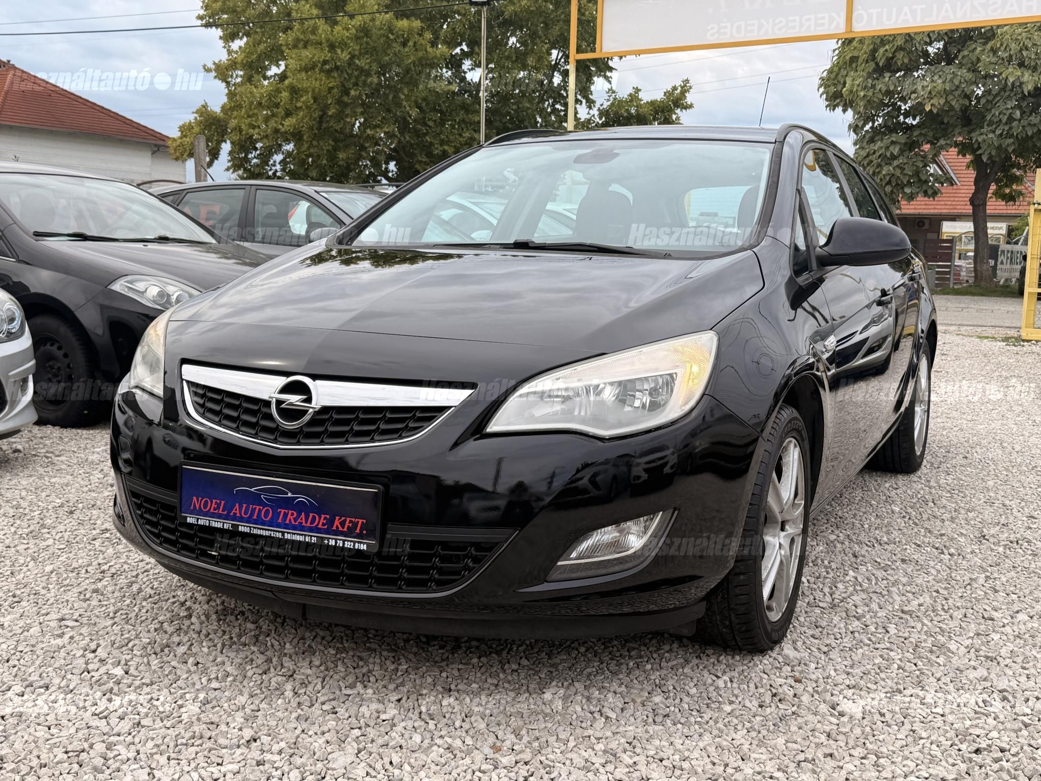 OPEL ASTRA J 2011/5 - 1