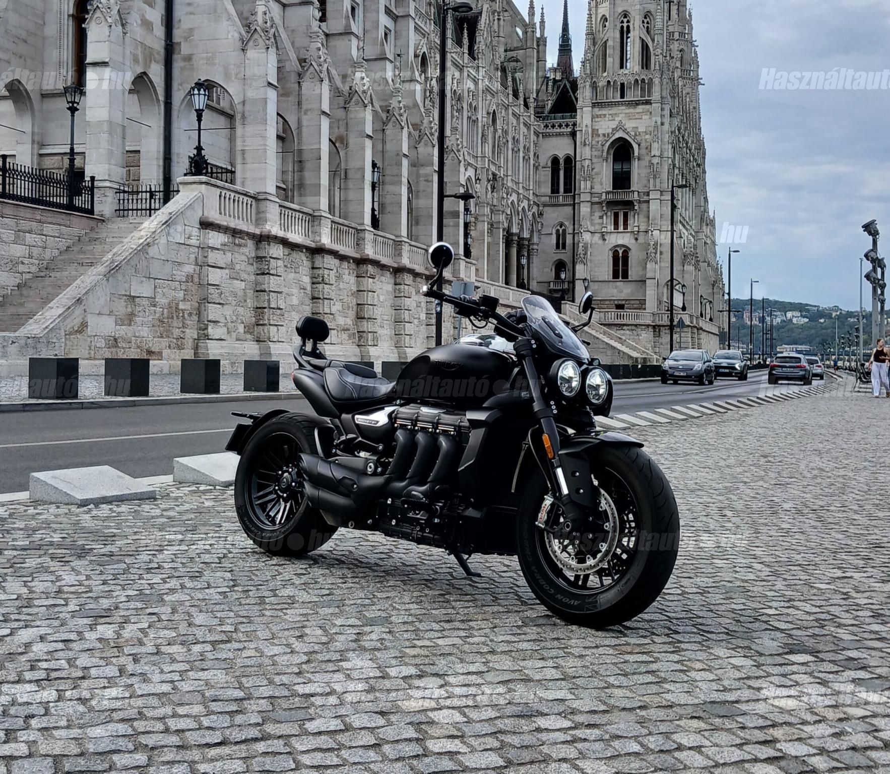 TRIUMPH ROCKET 2021/12 - 1
