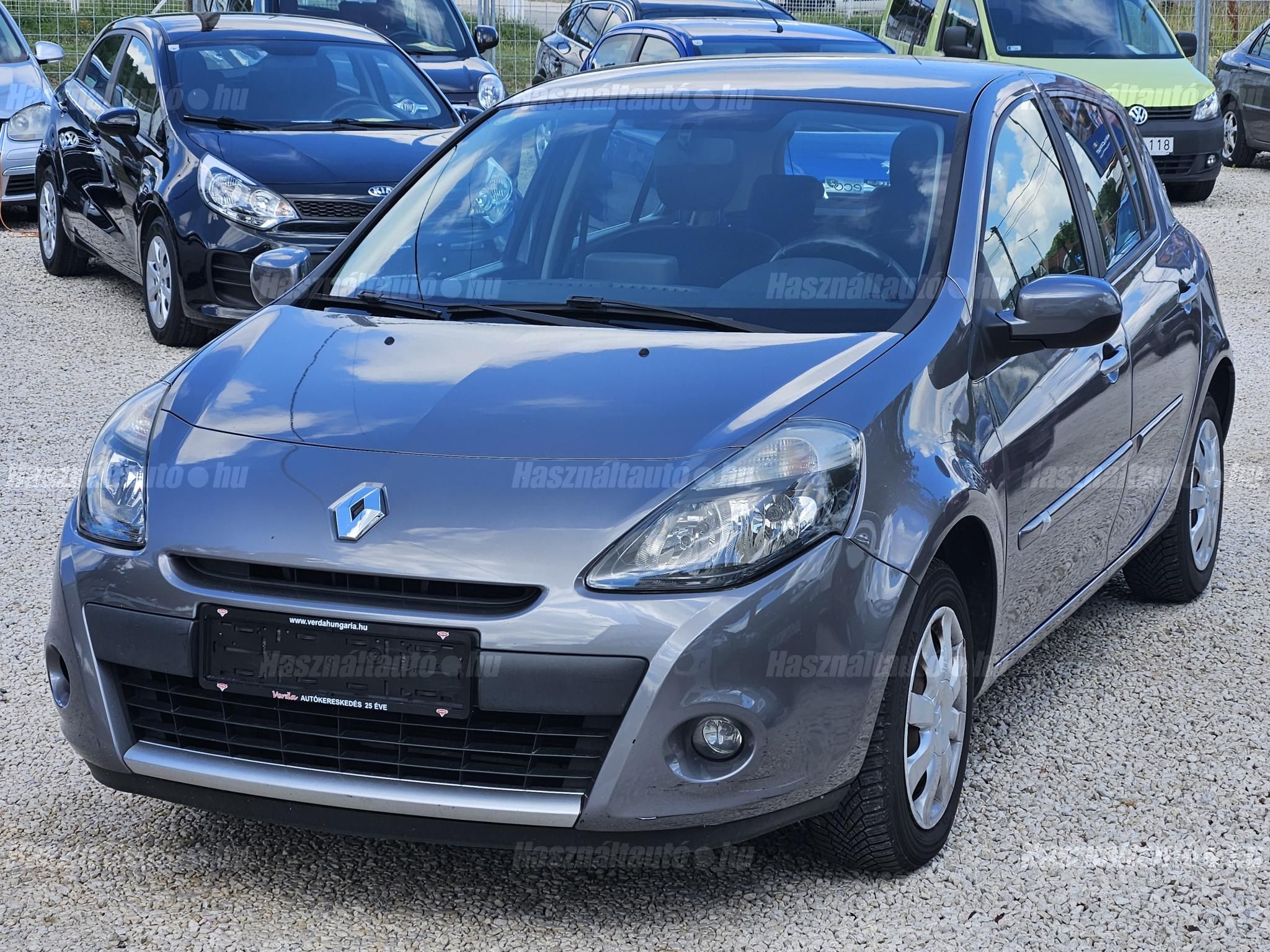 RENAULT CLIO 2011/9 - 1