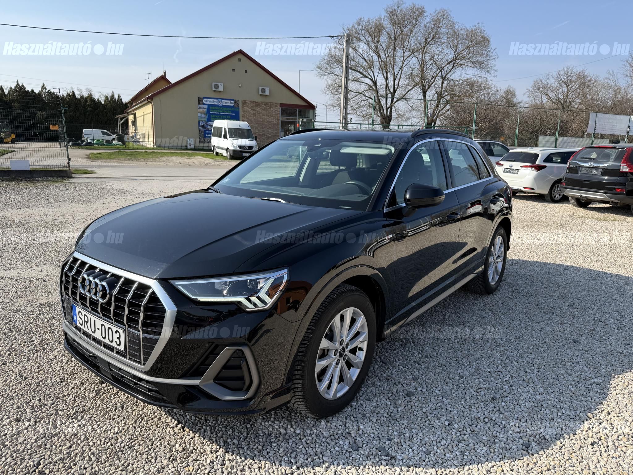 AUDI Q3 2021/4 - 1