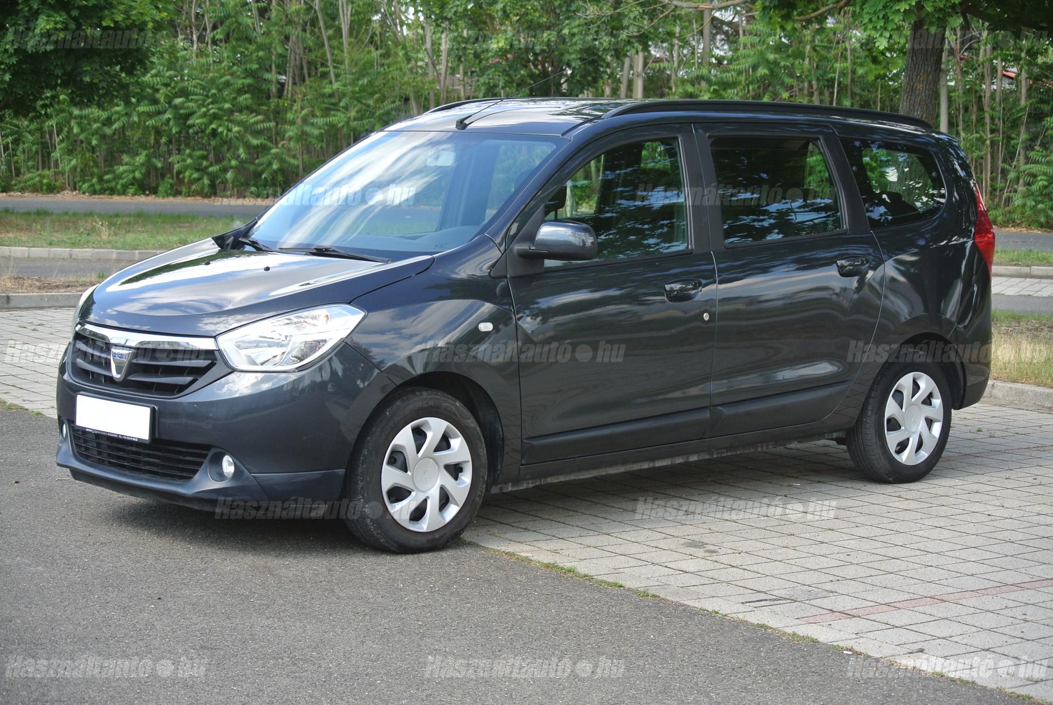 DACIA LODGY 2016/9 - 1