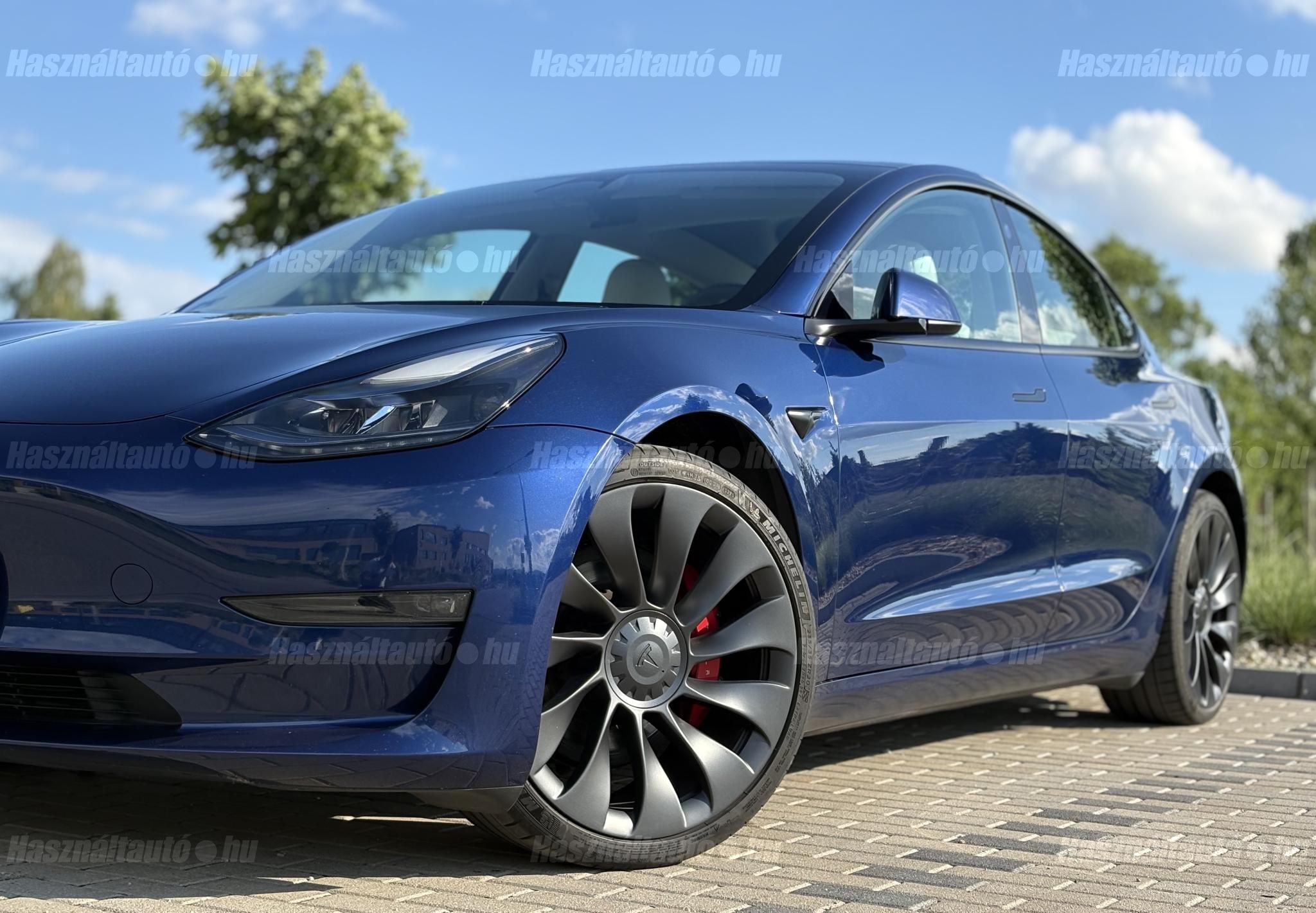 TESLA MODEL 3 2023/3 - 1