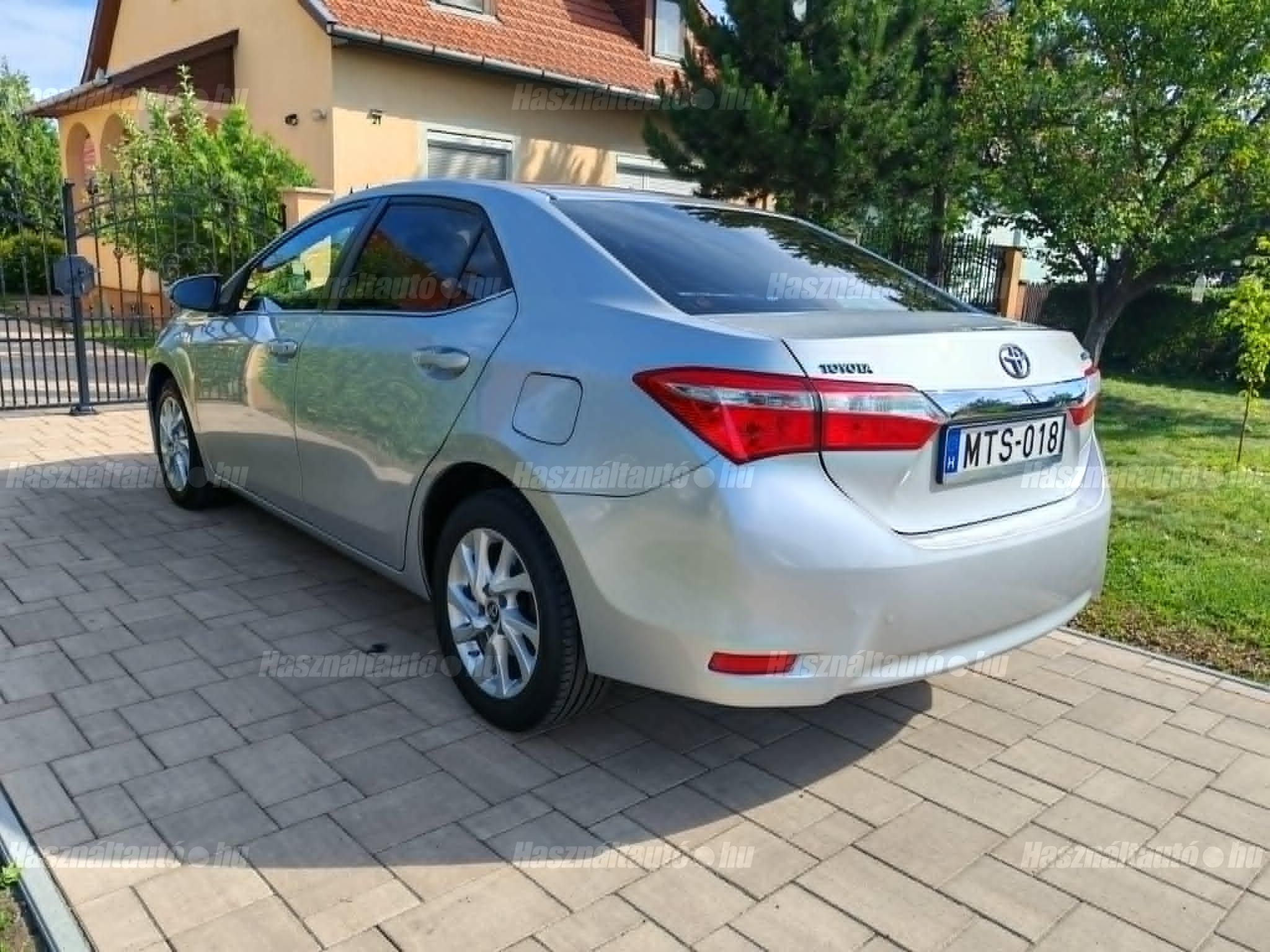 TOYOTA COROLLA 2014/6 - 1