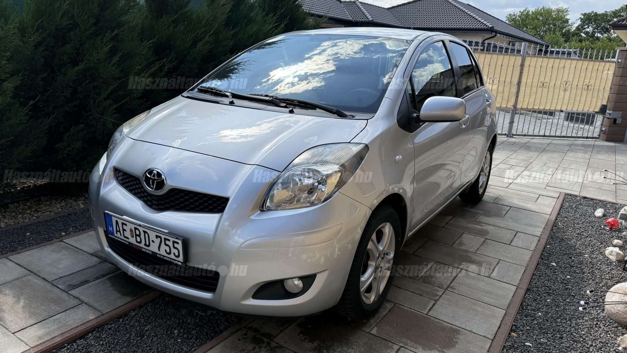 TOYOTA YARIS 2011/1 - 1