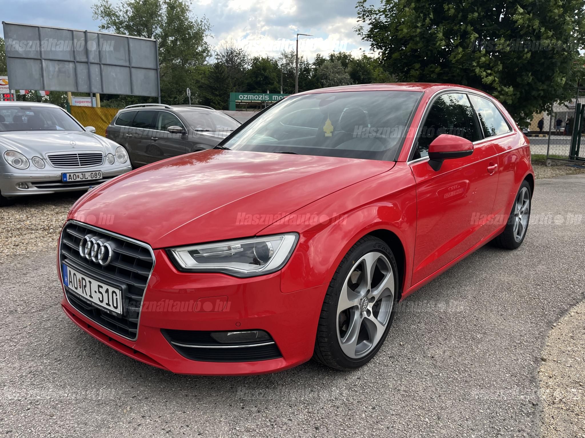 AUDI A3 2012/8 - 1