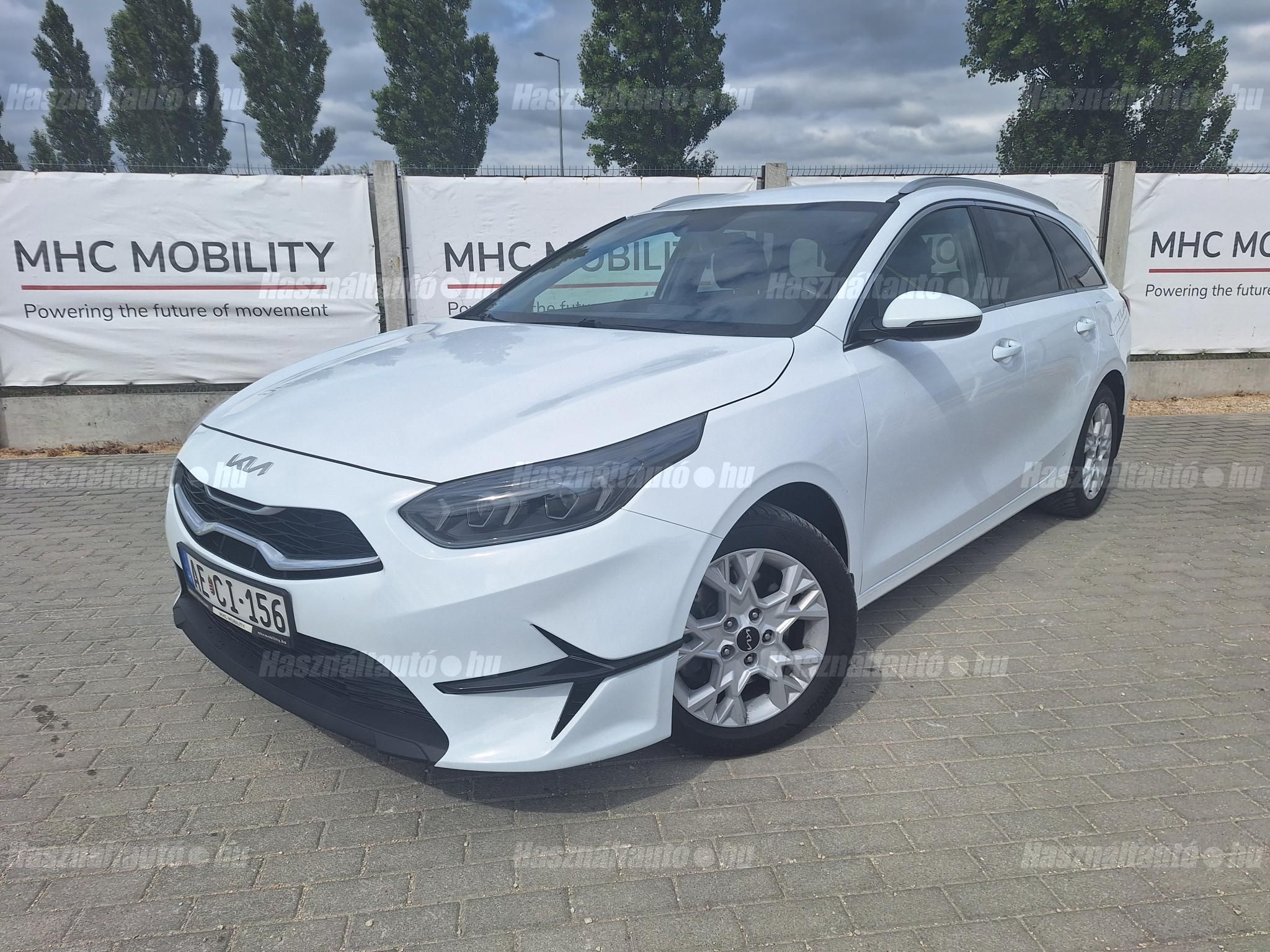 KIA CEE'D 2023/7 - 1