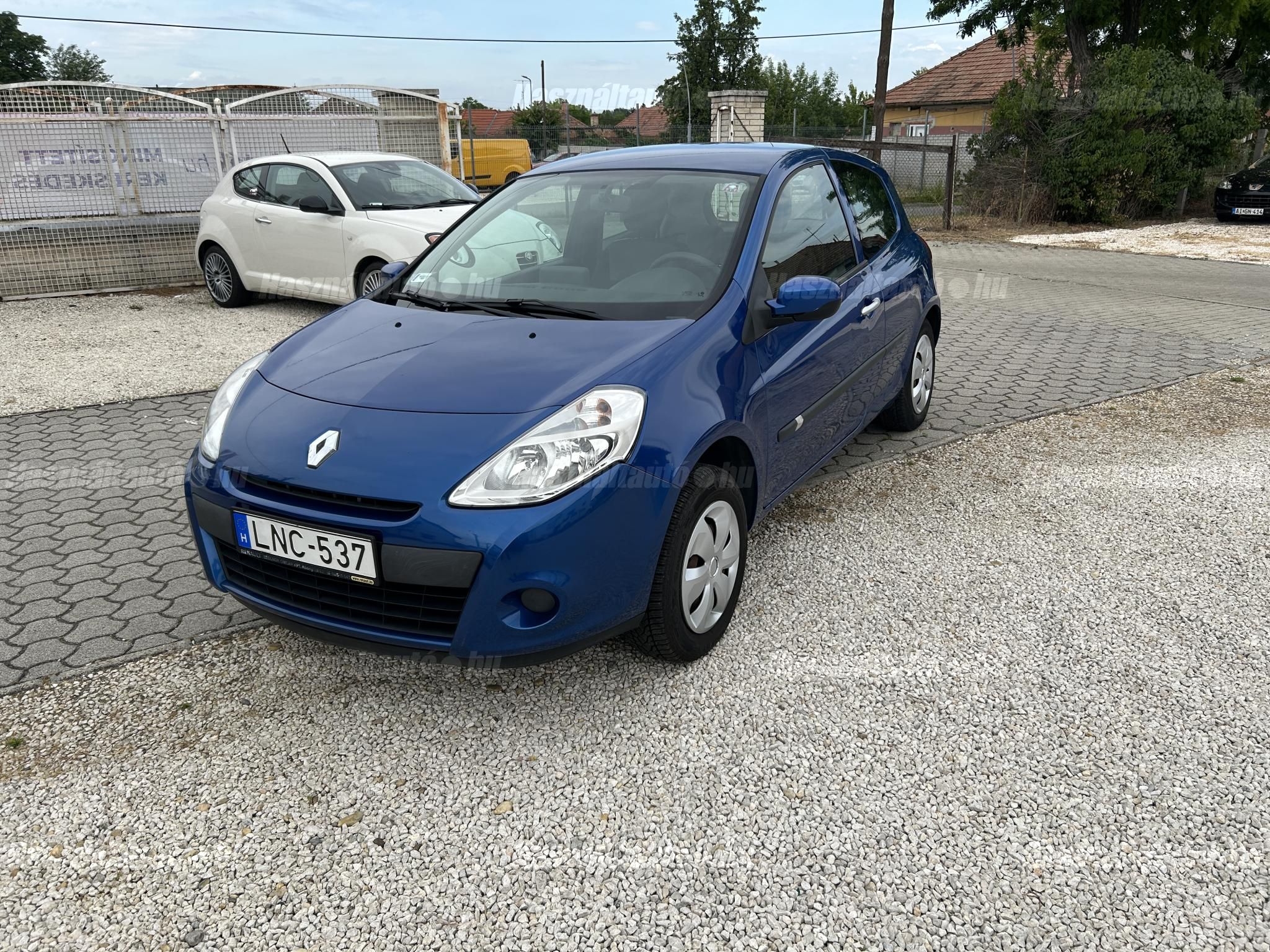 RENAULT CLIO 2010/3 - 1