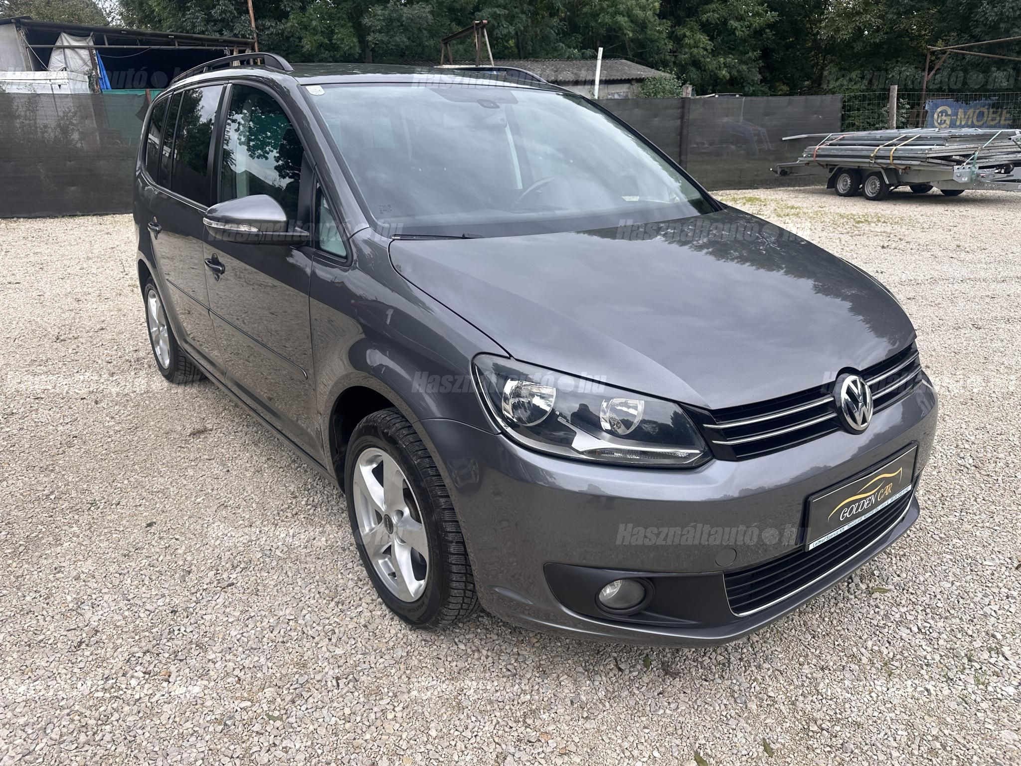 VOLKSWAGEN TOURAN 2011/6 - 1