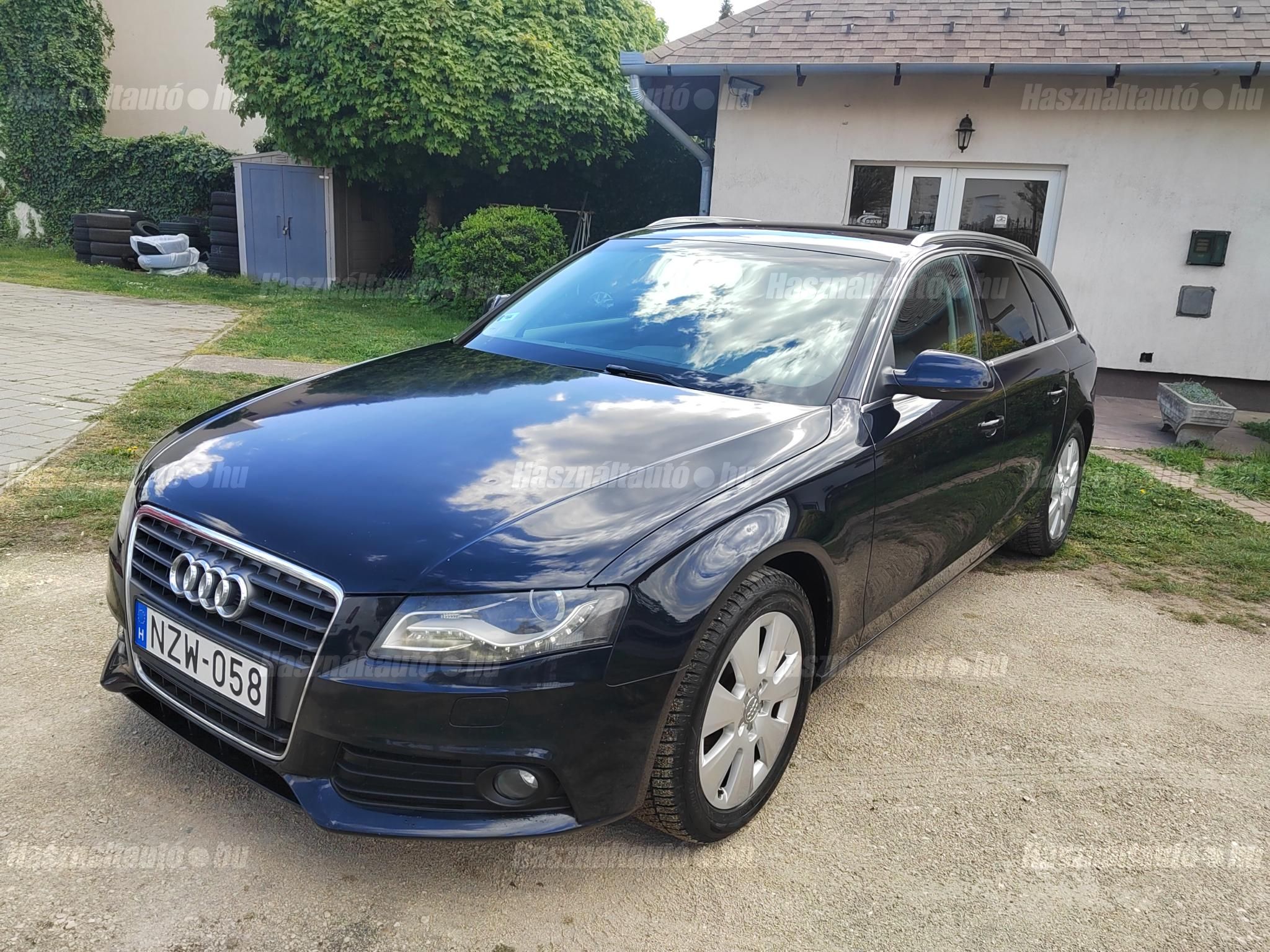 AUDI A4 2011/3 - 1