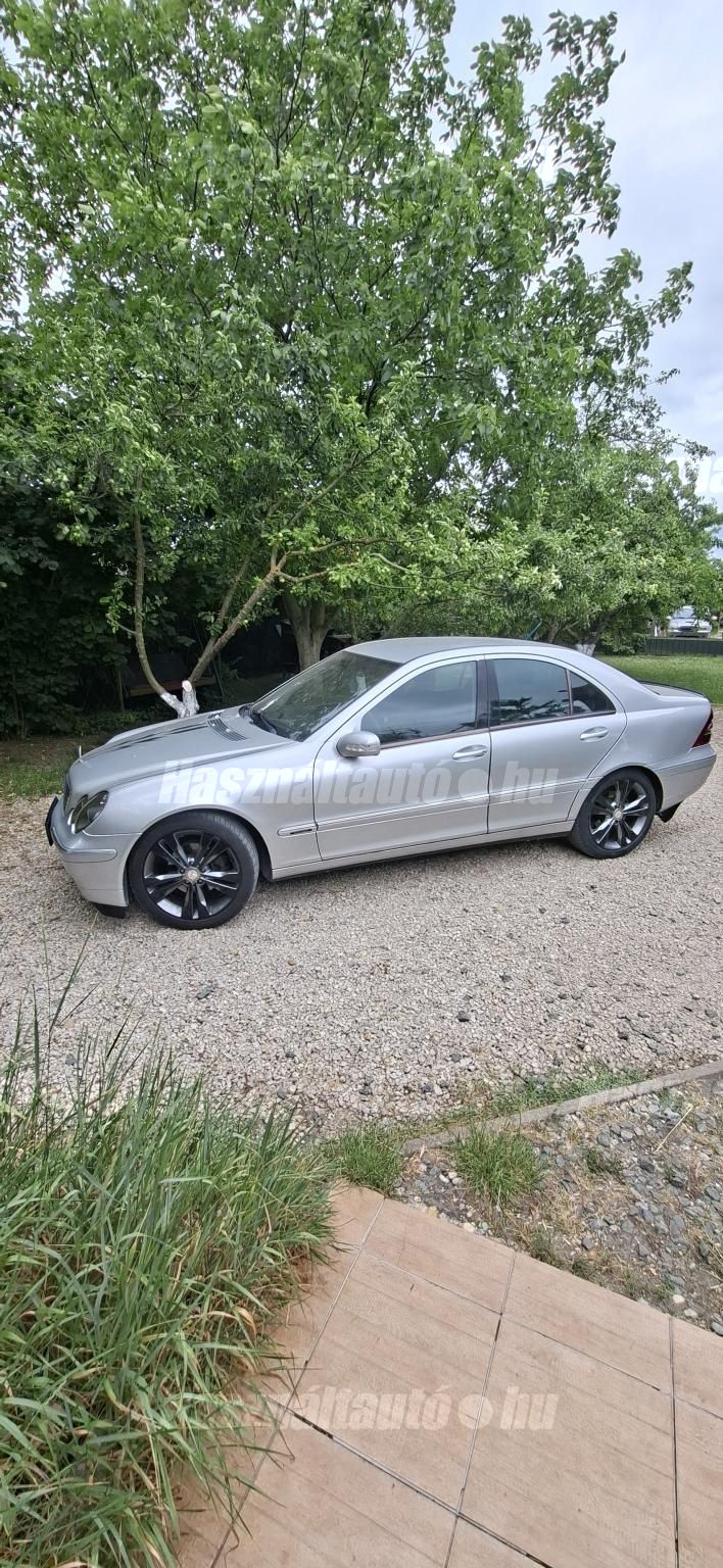MERCEDES-BENZ C-OSZTÁLY 2000/8 - 1