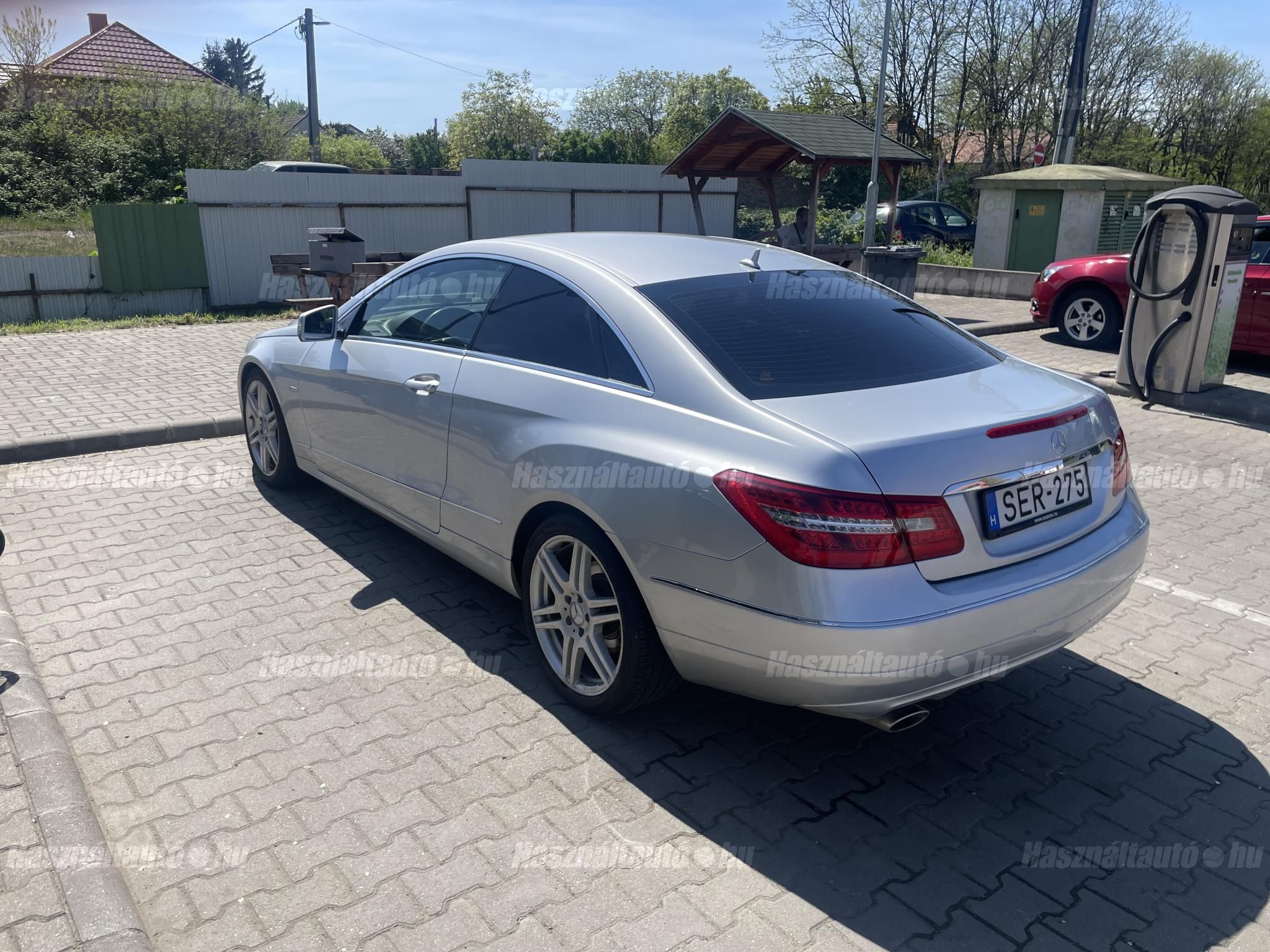 MERCEDES-BENZ E 220 2010/6 - 1