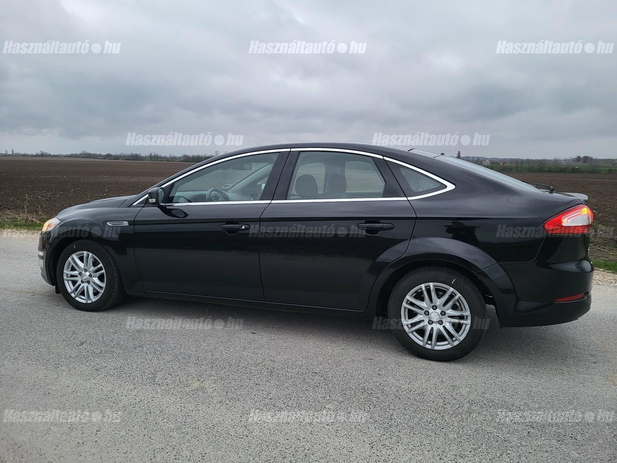FORD MONDEO 2013/5 - 1