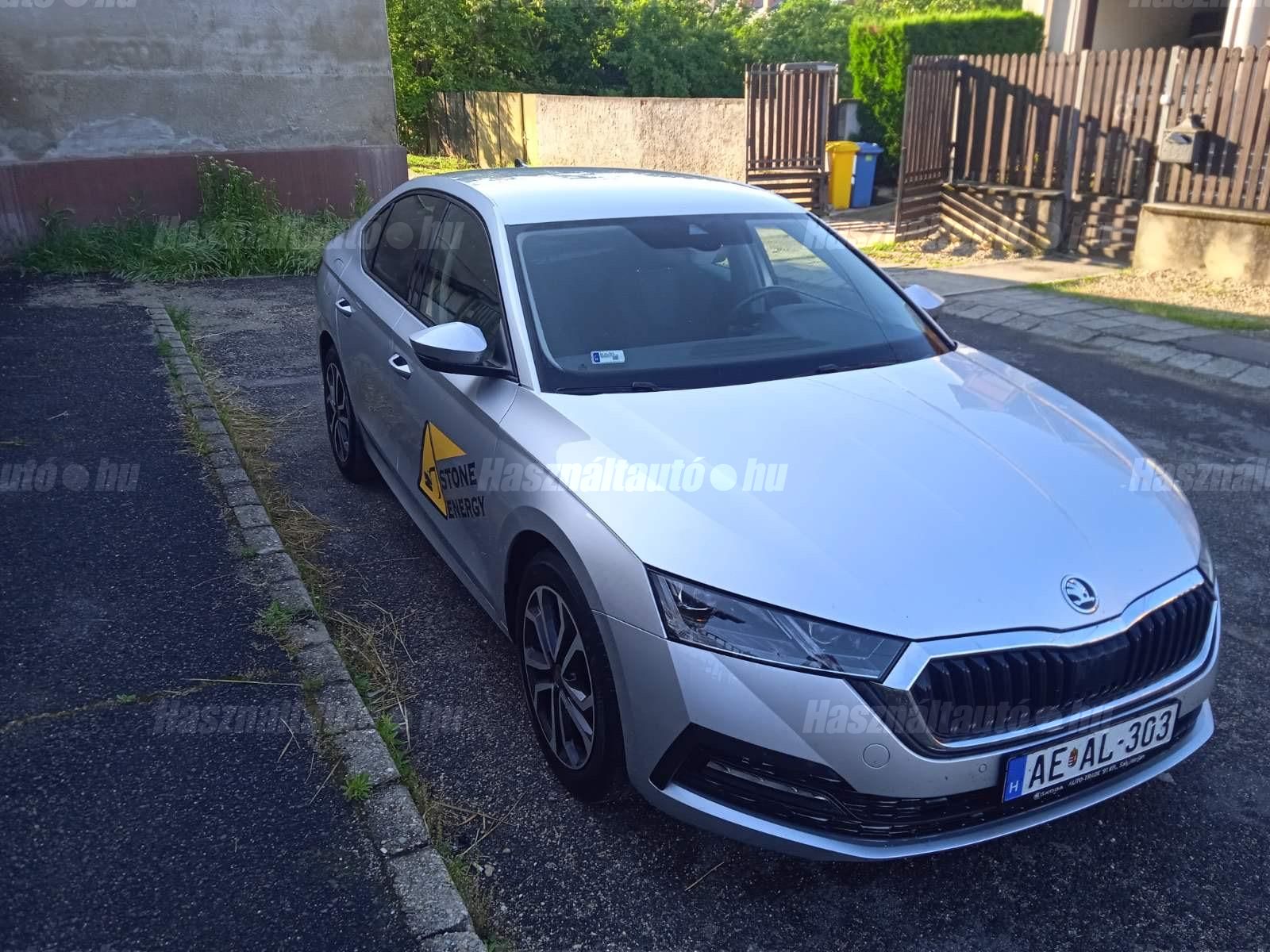 SKODA OCTAVIA 2023 - 1
