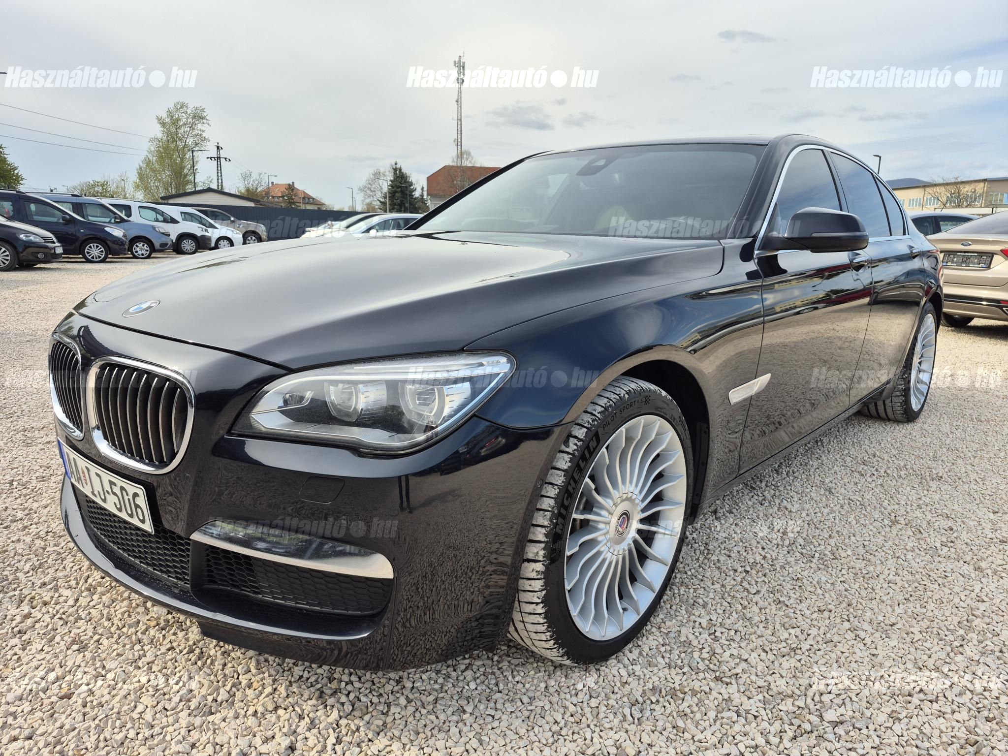 BMW 750 2015/4 - 1