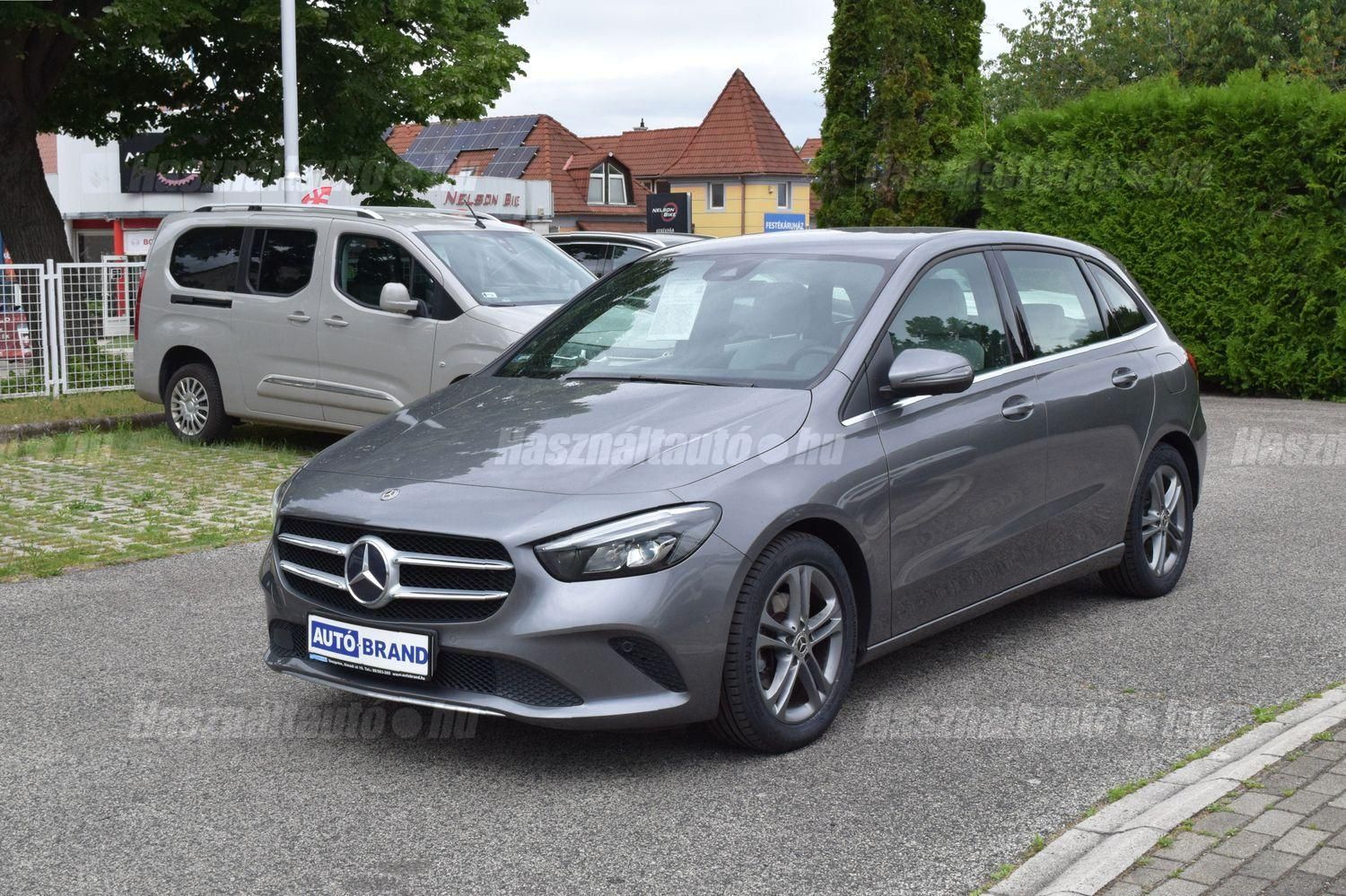 MERCEDES-BENZ B 180 2020/8 - 1