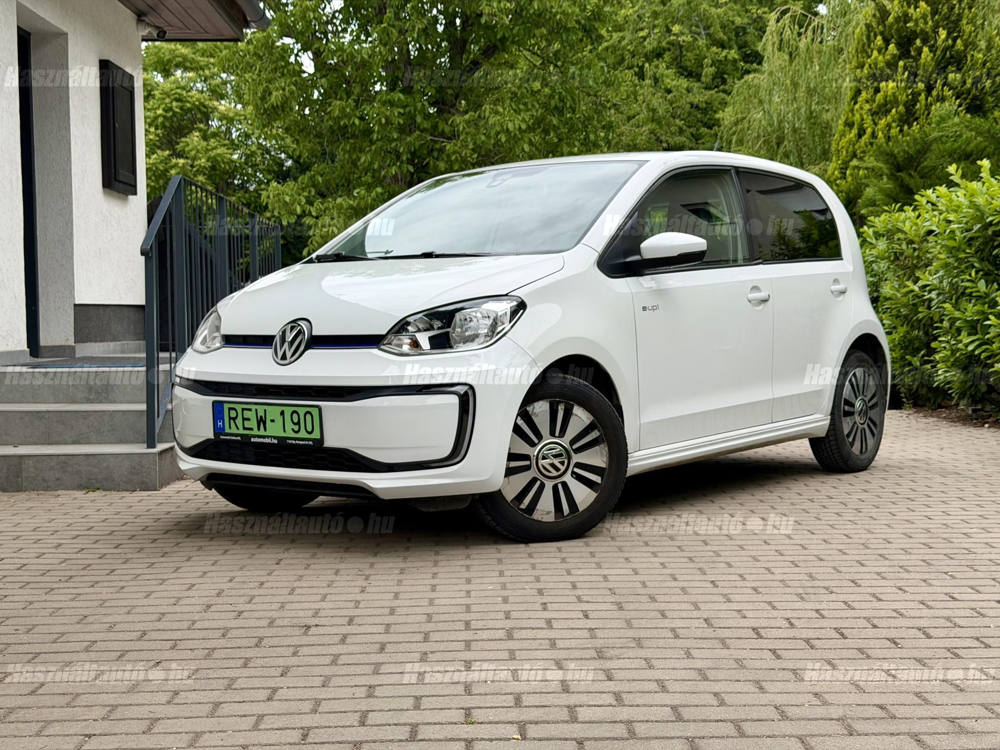VOLKSWAGEN UP 2018/11 - 1
