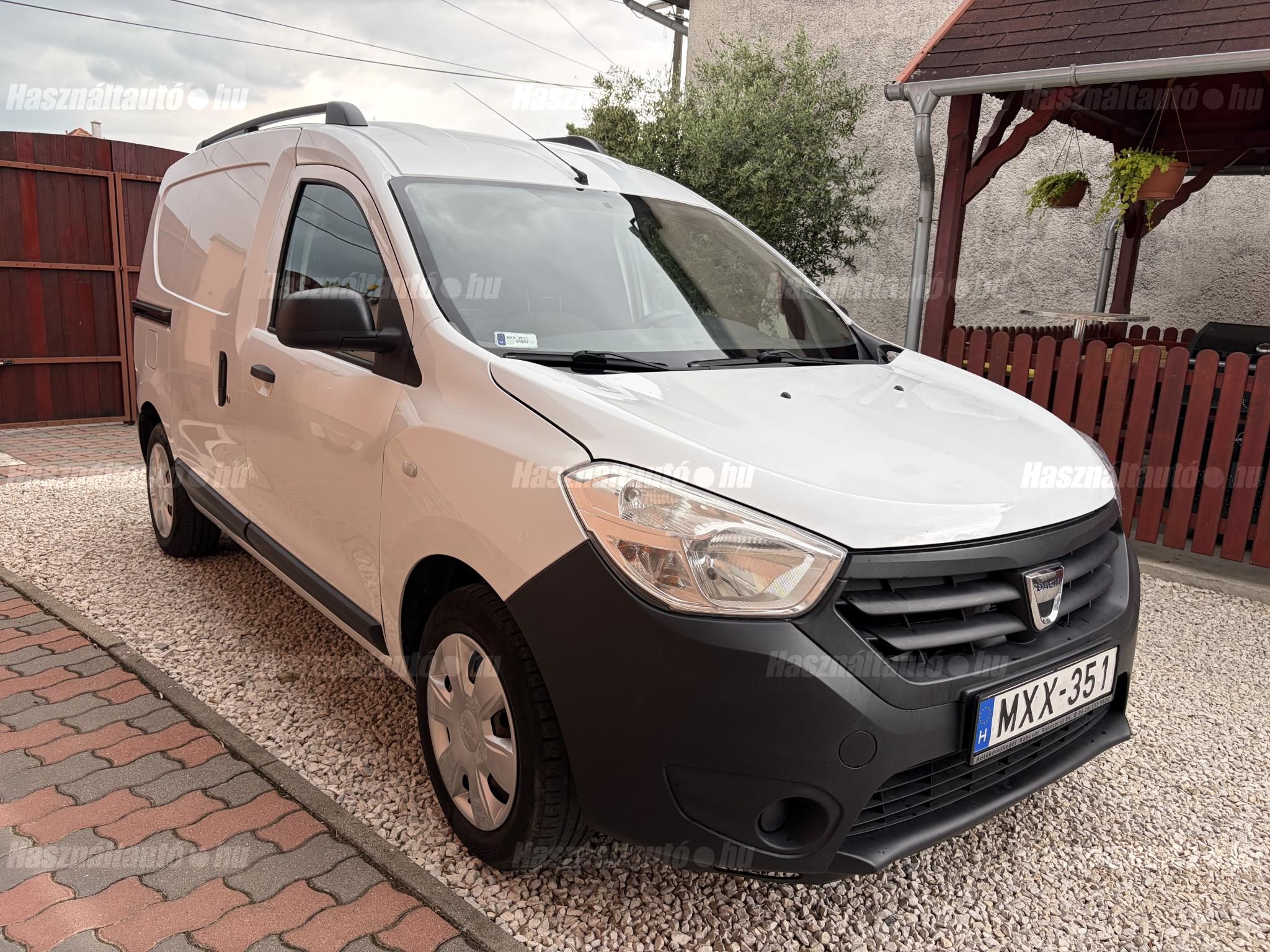 DACIA DOKKER 2014/12 - 1