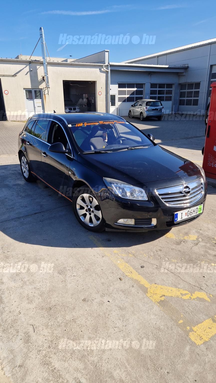 OPEL INSIGNIA 2011 - 1