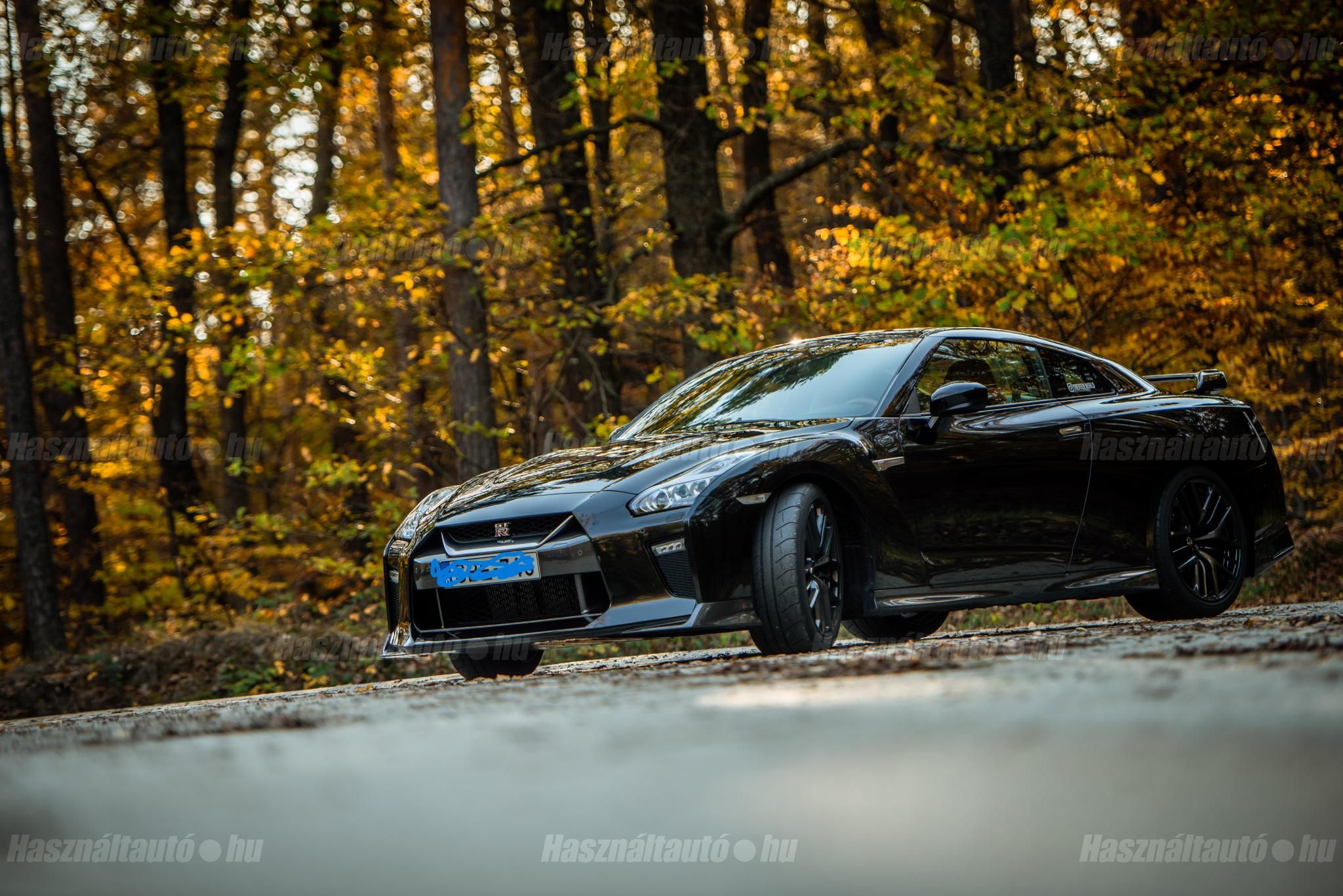 NISSAN GT-R 2020/3 - 1