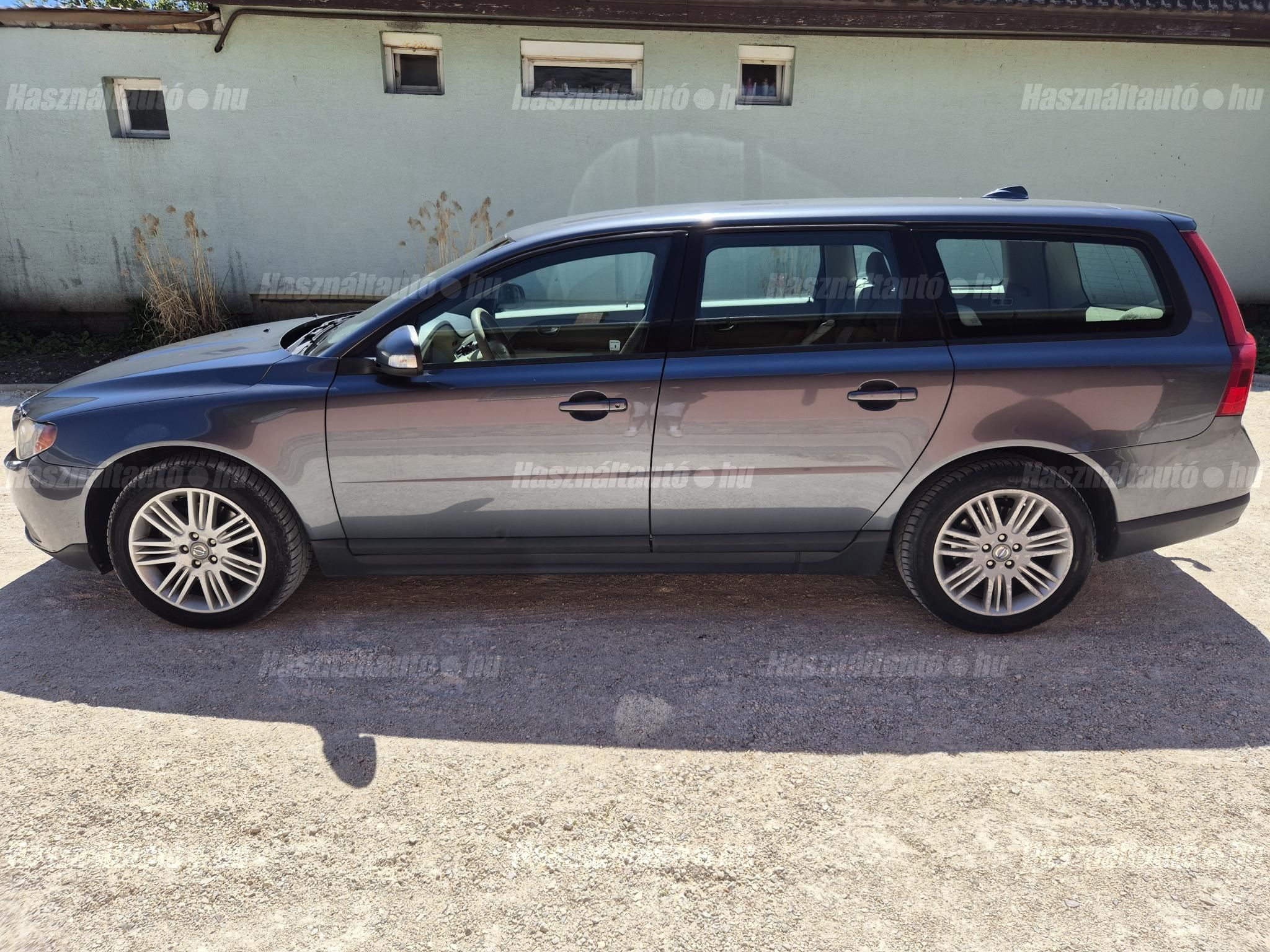VOLVO V70 2008/12 - 1