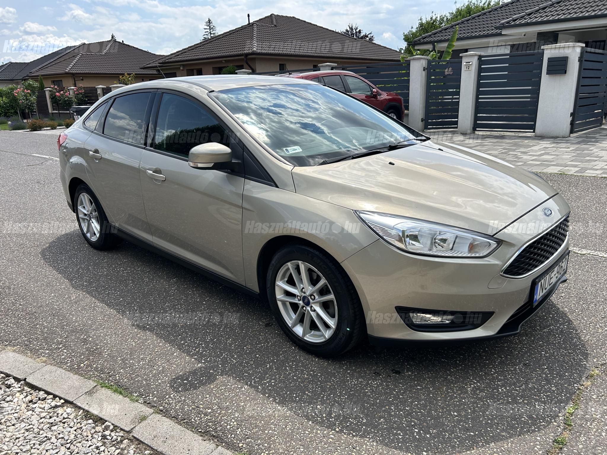 FORD FOCUS 2016/8 - 1