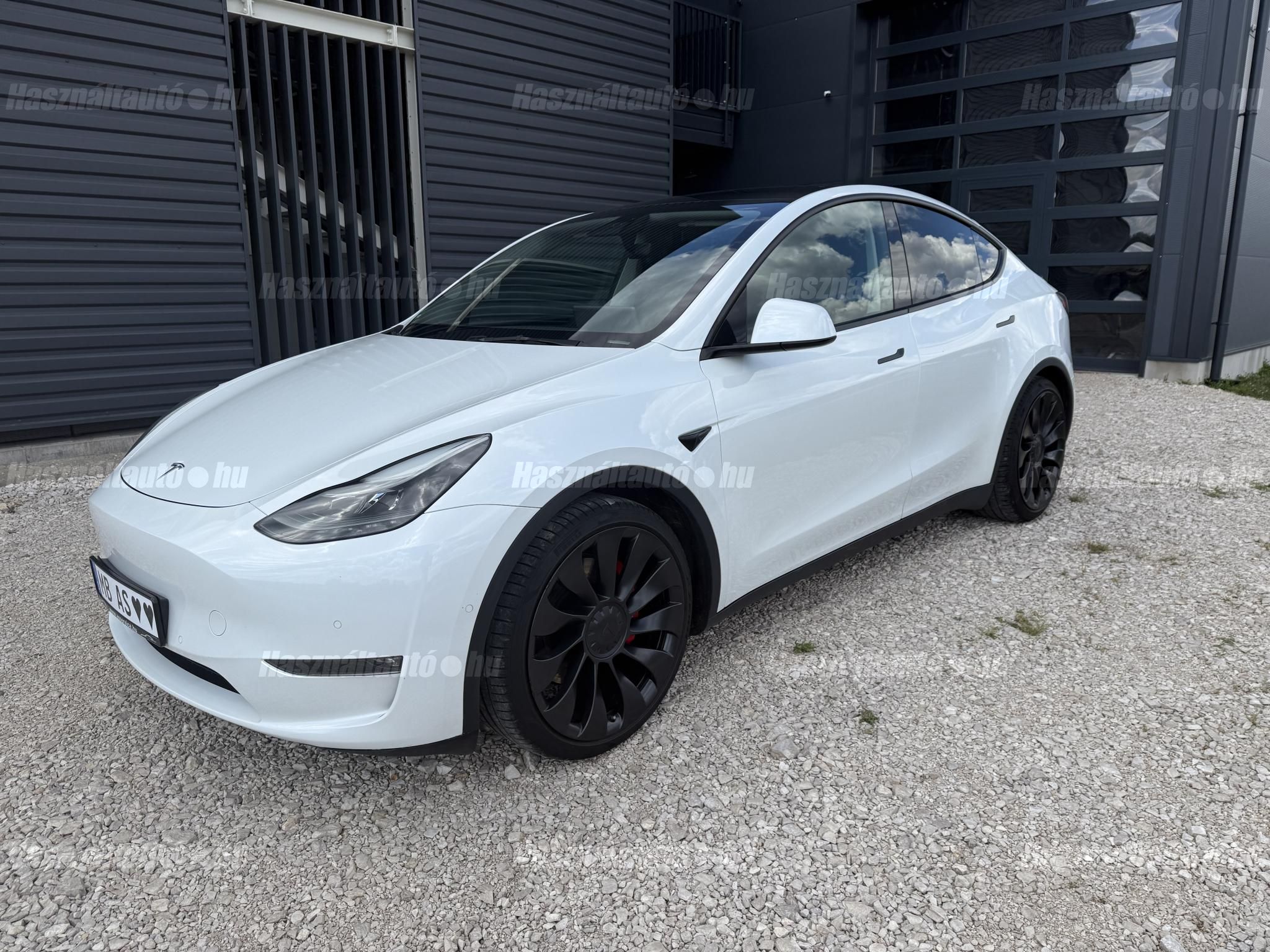 TESLA MODEL Y 2022/11 - 1