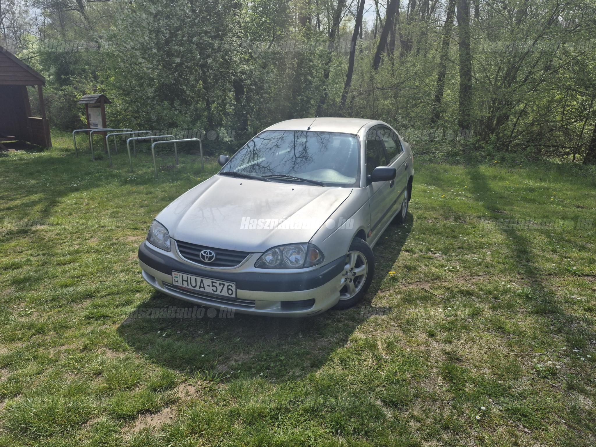 TOYOTA AVENSIS 2003/8 - 1