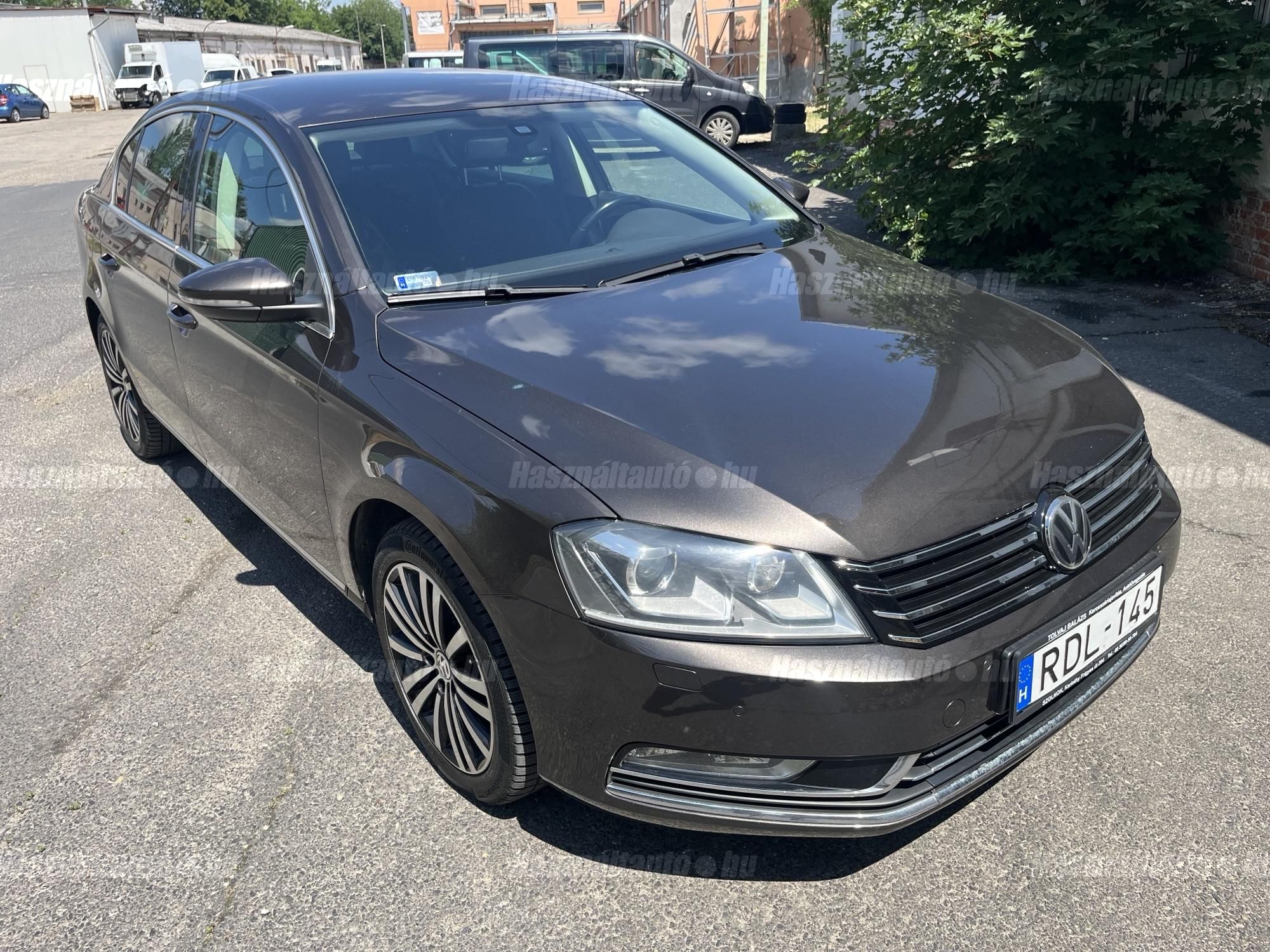 VOLKSWAGEN PASSAT VII 2014/4 - 1