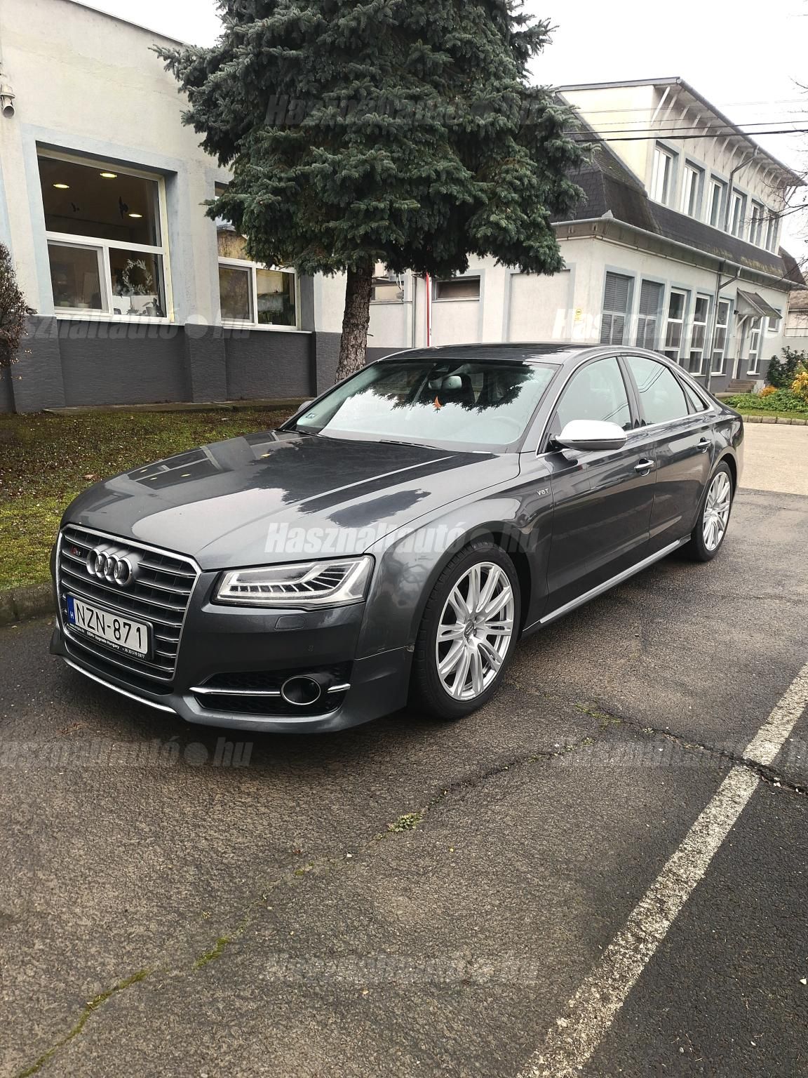 AUDI S8 2014 - 1