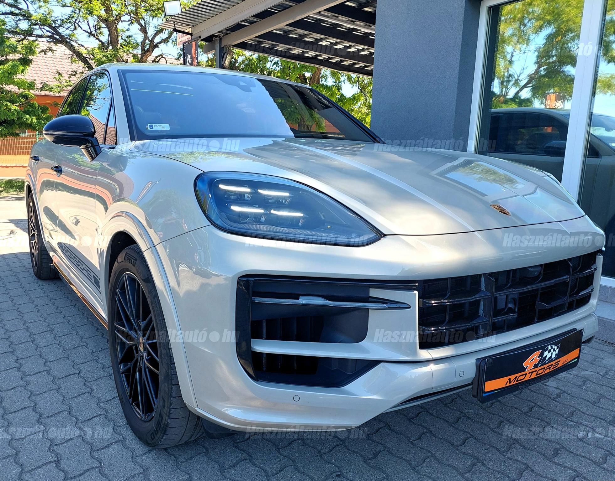 PORSCHE CAYENNE 2023/10 - 1