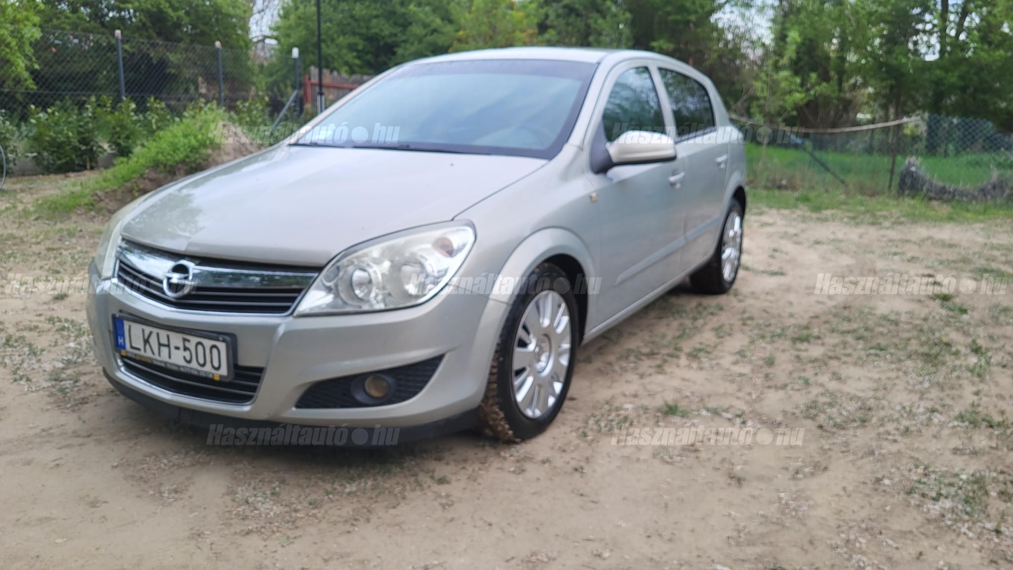 OPEL ASTRA 2008/9 - 1