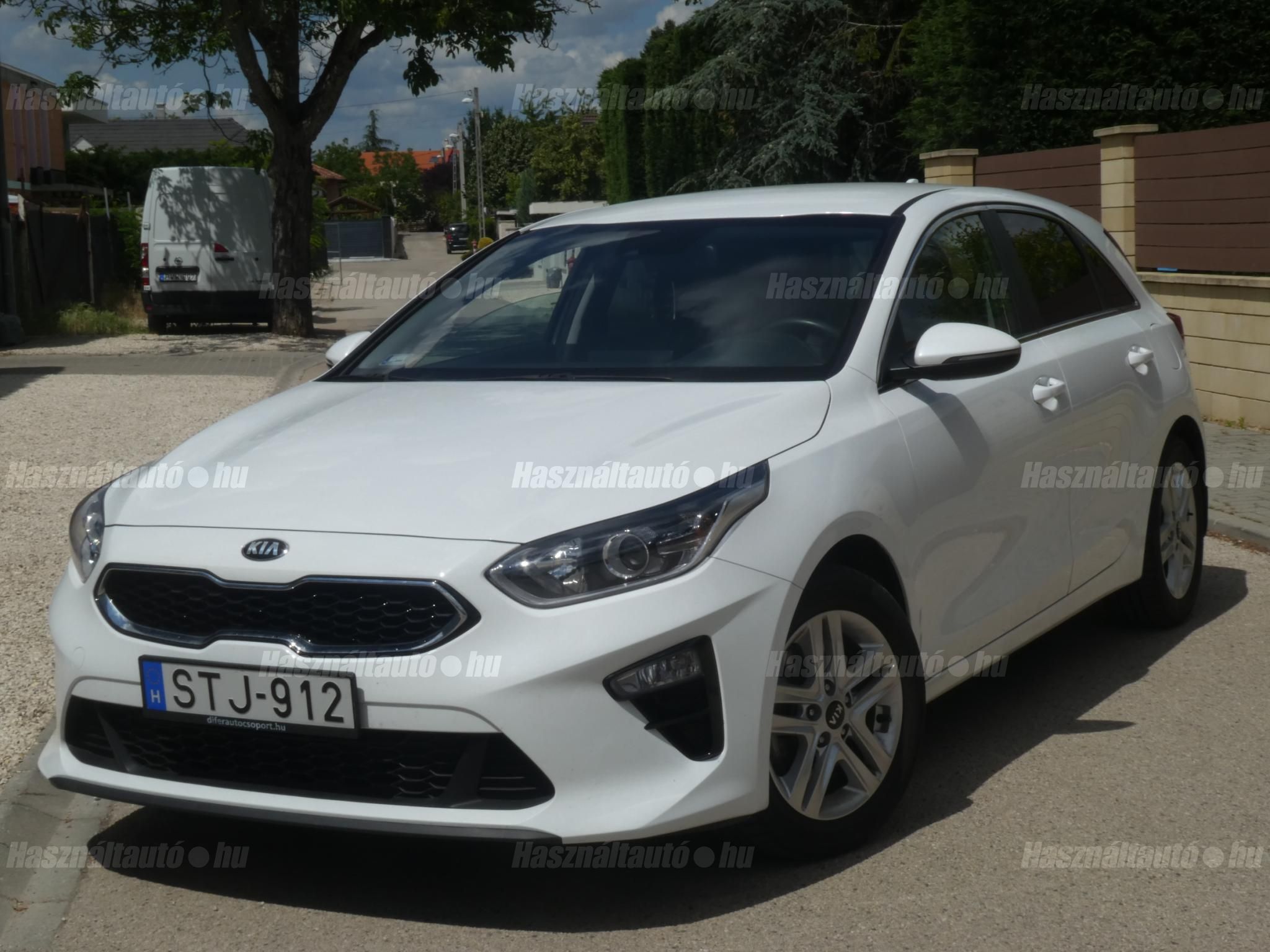 KIA CEE'D 2021/5 - 1