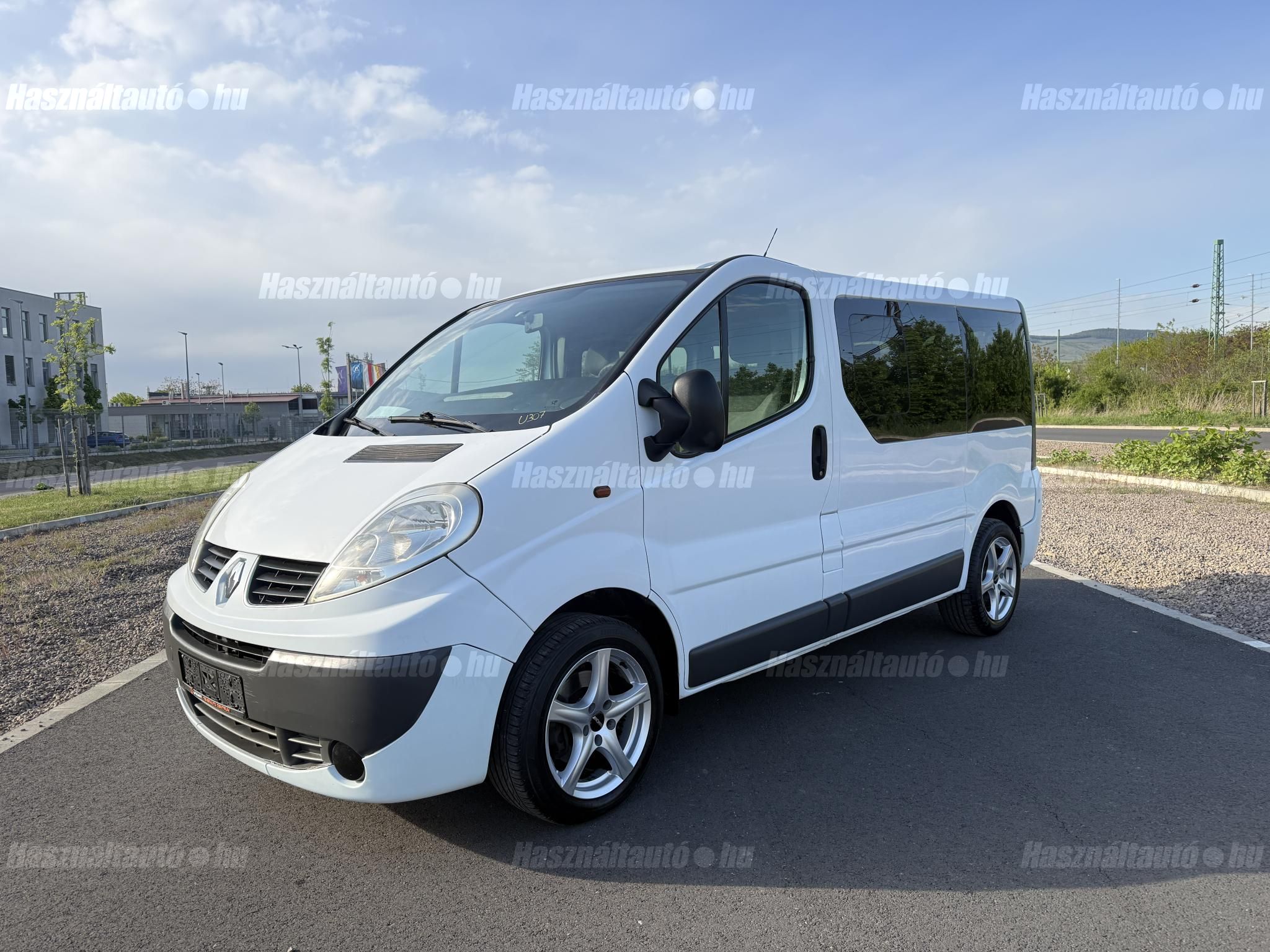RENAULT TRAFIC 2007/5 - 1