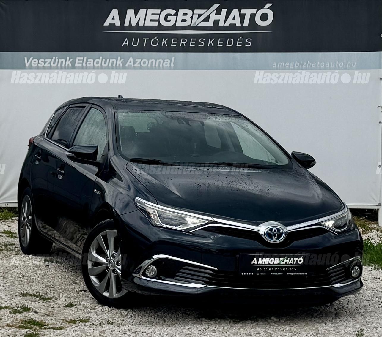 TOYOTA AURIS 2016/7 - 1