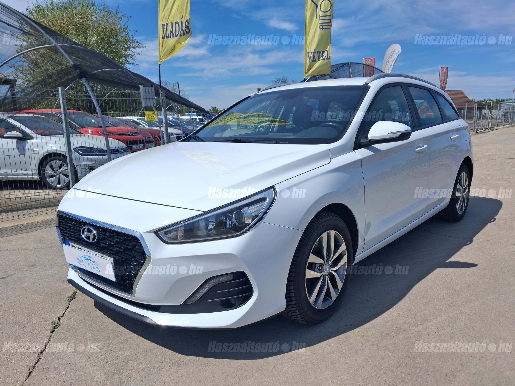 HYUNDAI I30 2018/10 - 1