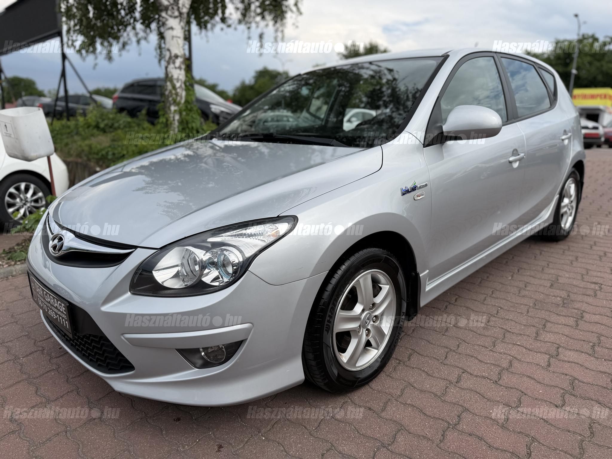 HYUNDAI I30 2011/4 - 1