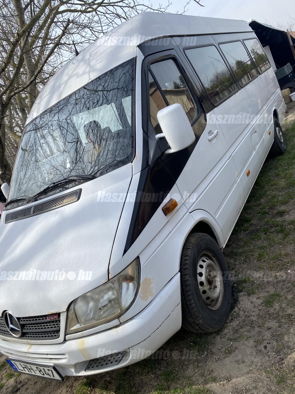 MERCEDES-BENZ 2002 - 1