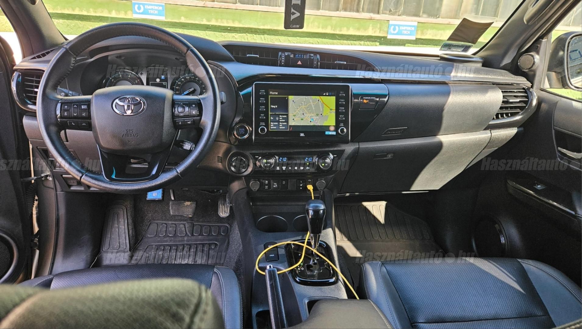 TOYOTA HILUX 2023 - 1