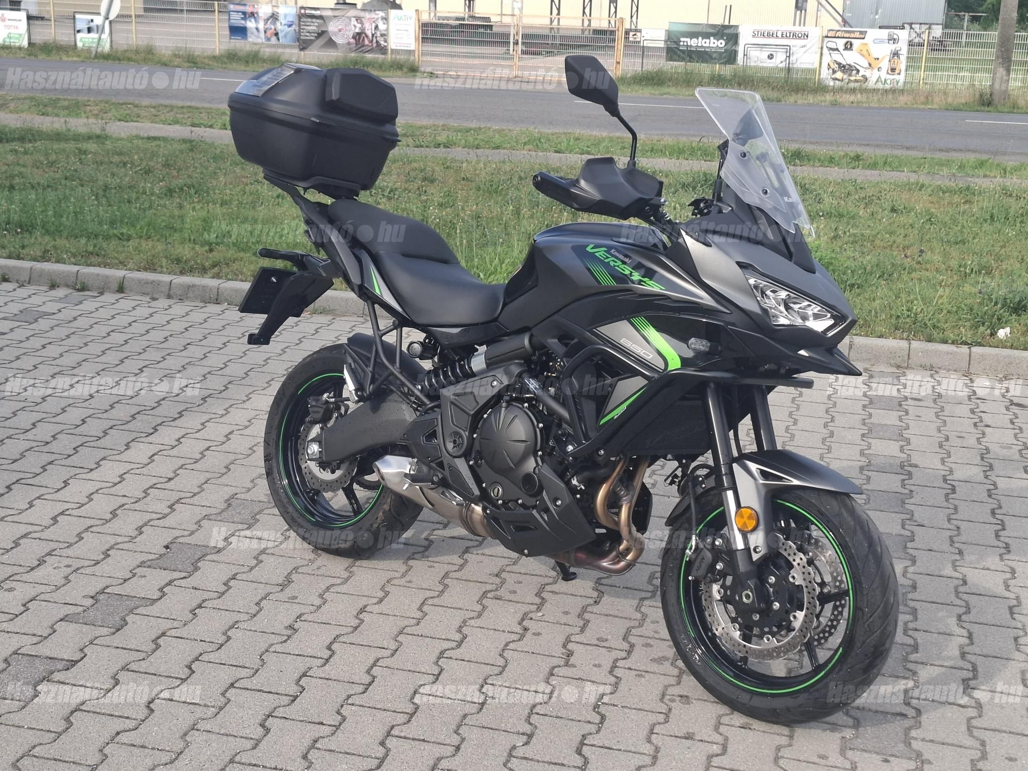 KAWASAKI VERSYS 650 2025/8 - 1