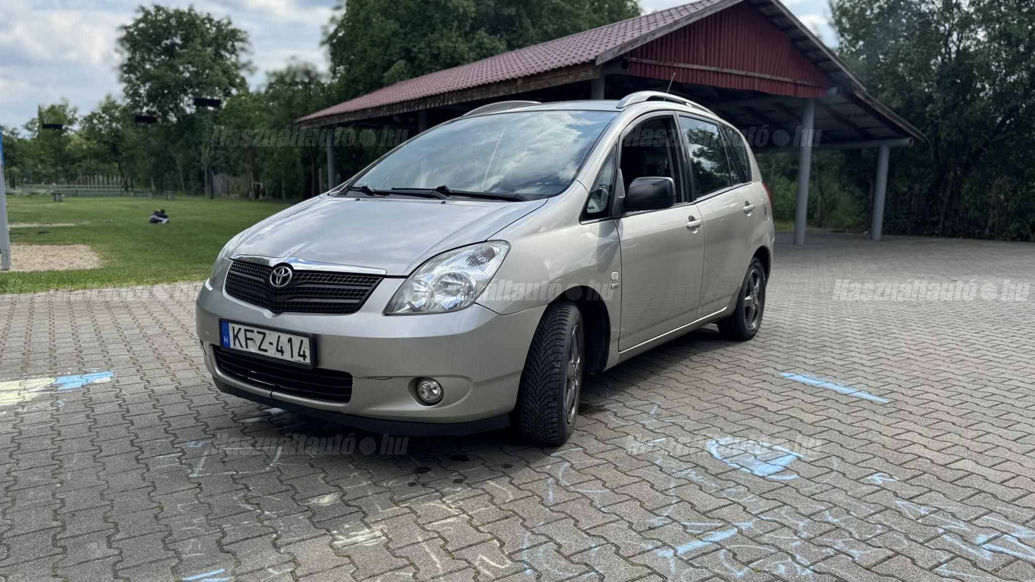 TOYOTA COROLLA VERSO 2001/8 - 1
