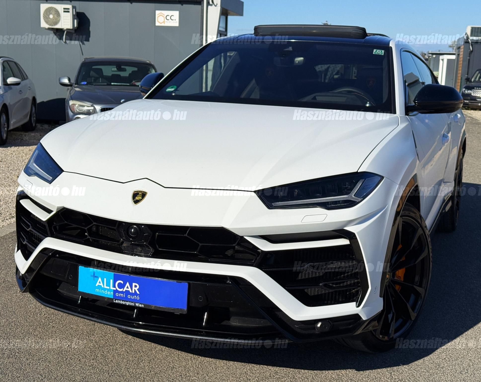 LAMBORGHINI URUS 2021/6 - 1