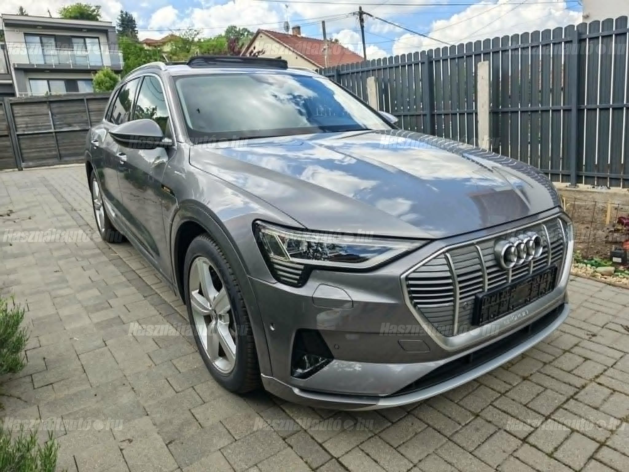 AUDI E-TRON 2020/11 - 1