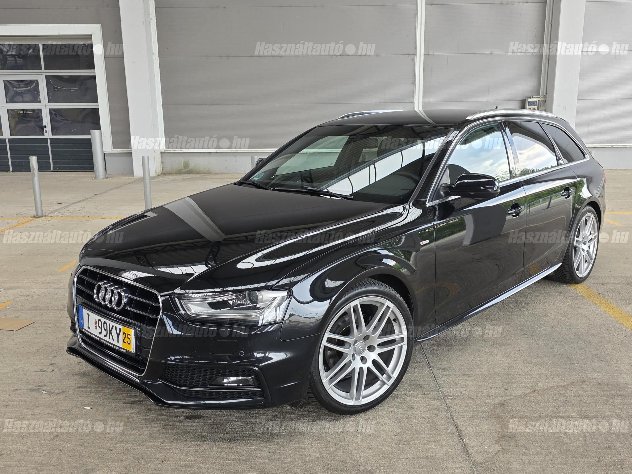 AUDI A4 2012/5 - 1