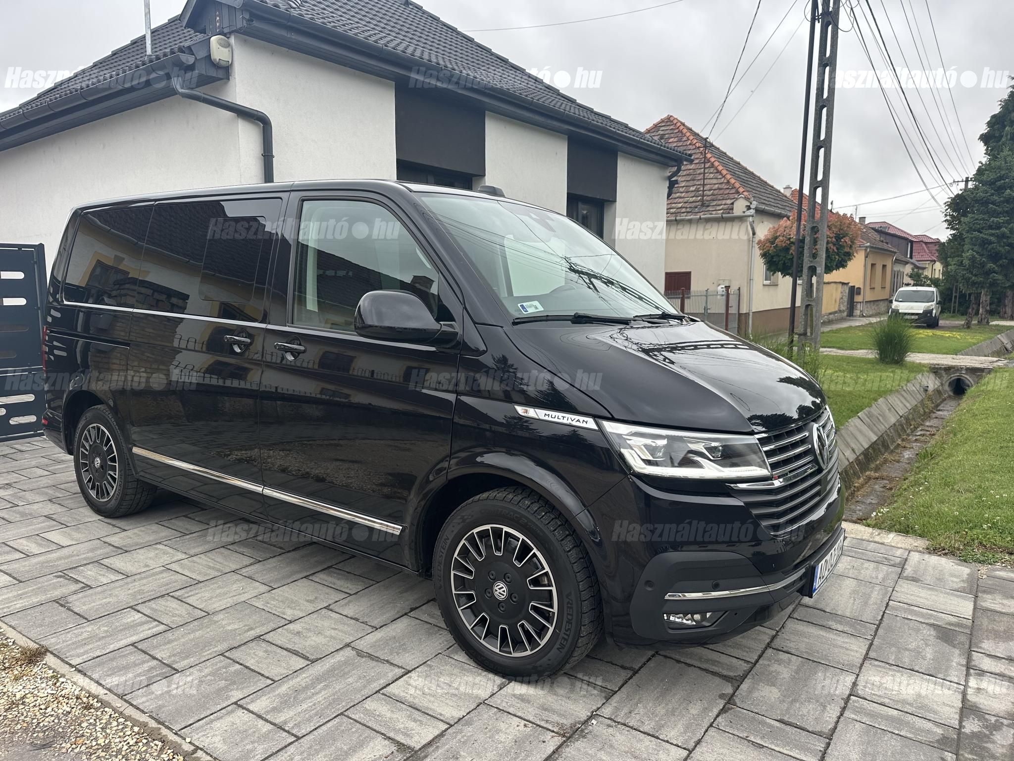 VOLKSWAGEN MULTIVAN 2022/7 - 1