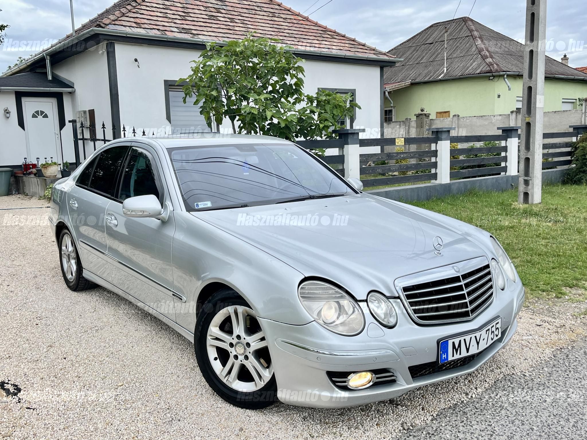 MERCEDES-BENZ E 220 2008/12 - 1