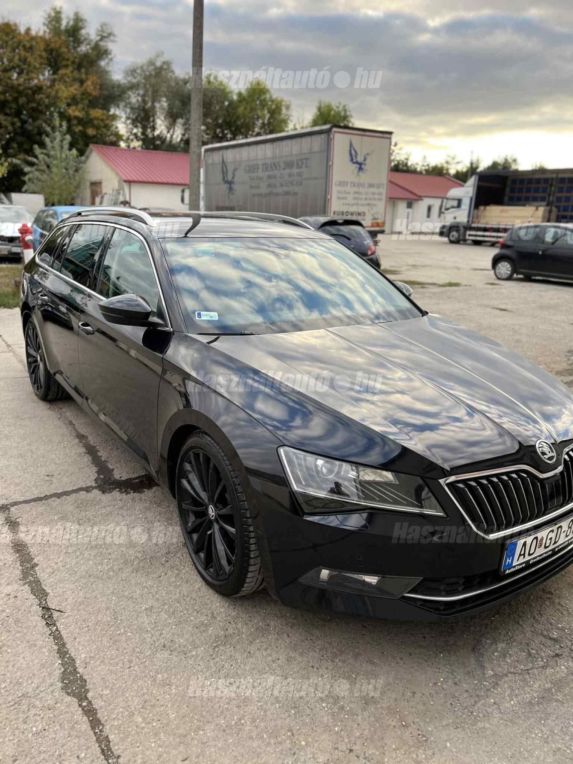 SKODA SUPERB 2019/3 - 1