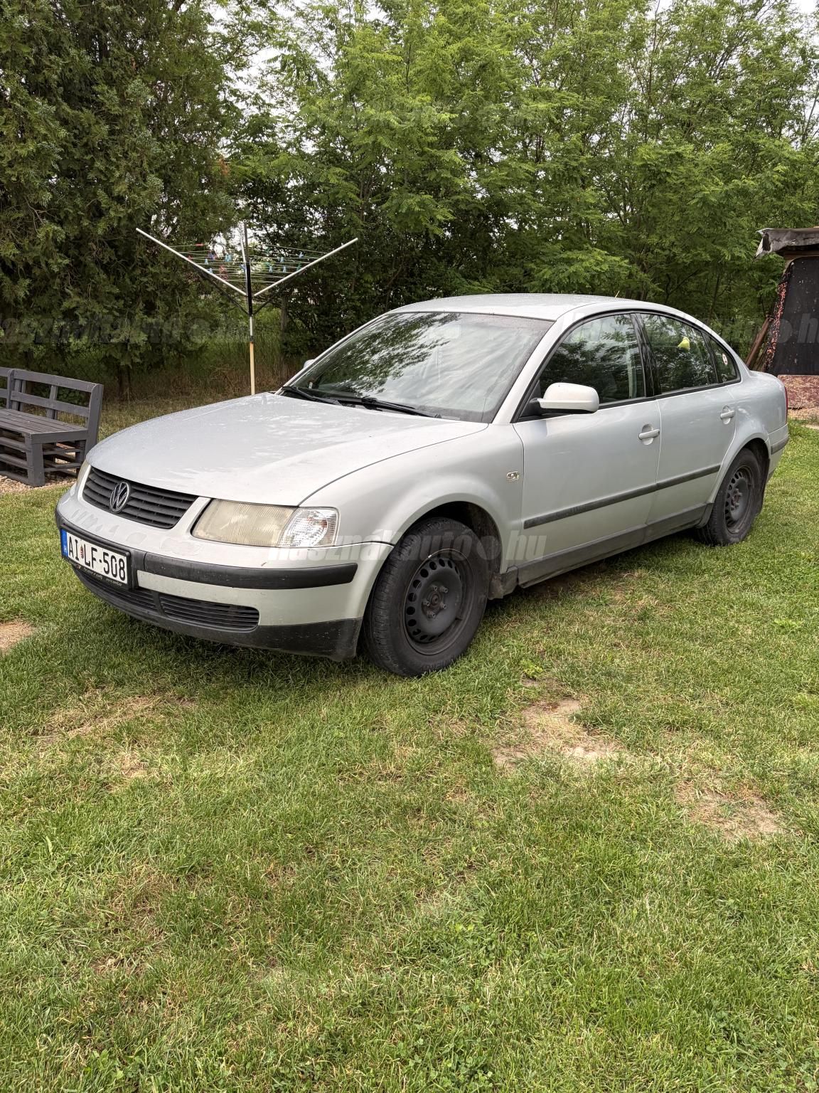 VOLKSWAGEN PASSAT V 1999 - 1