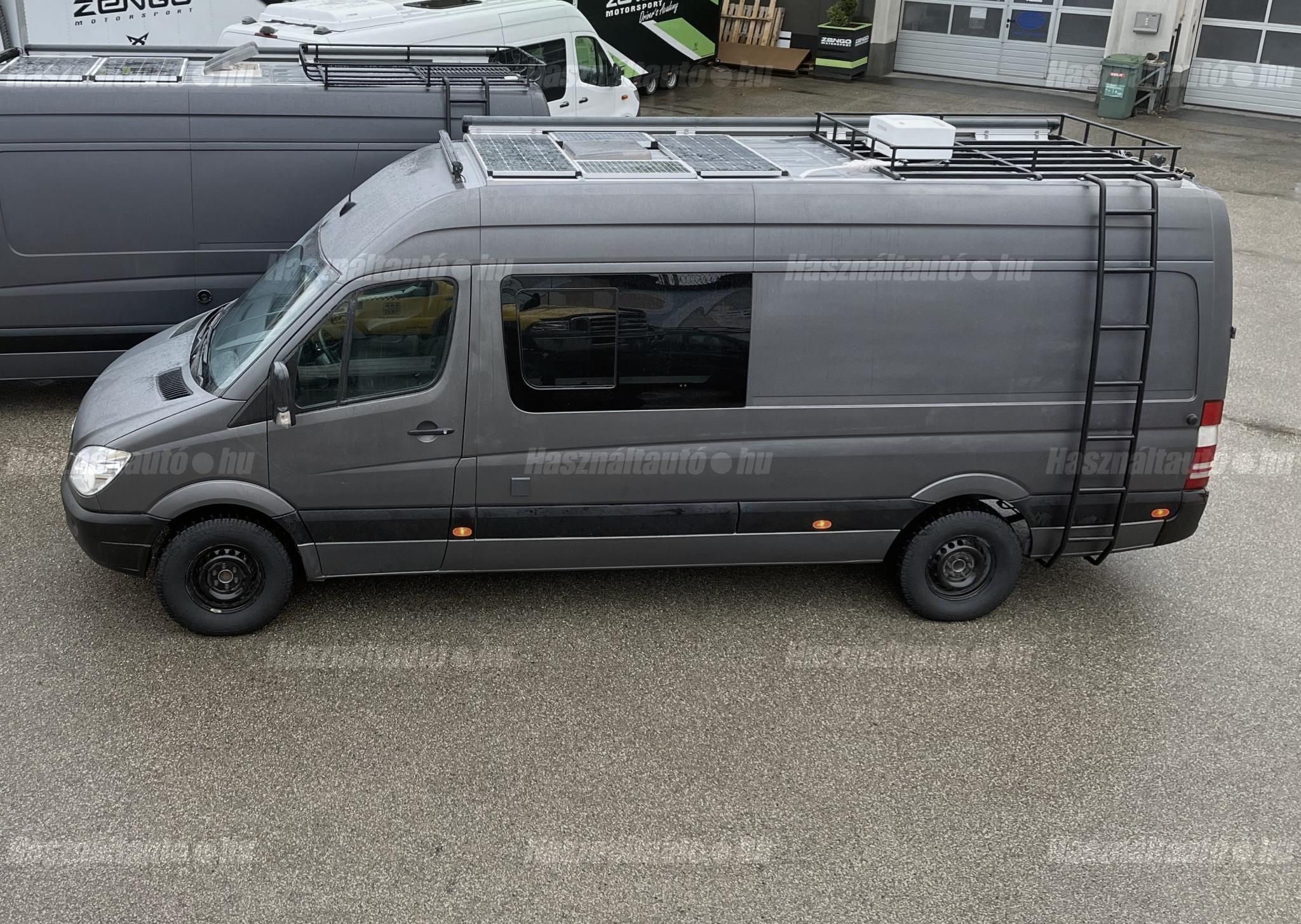MERCEDES-BENZ 2008/3 - 1