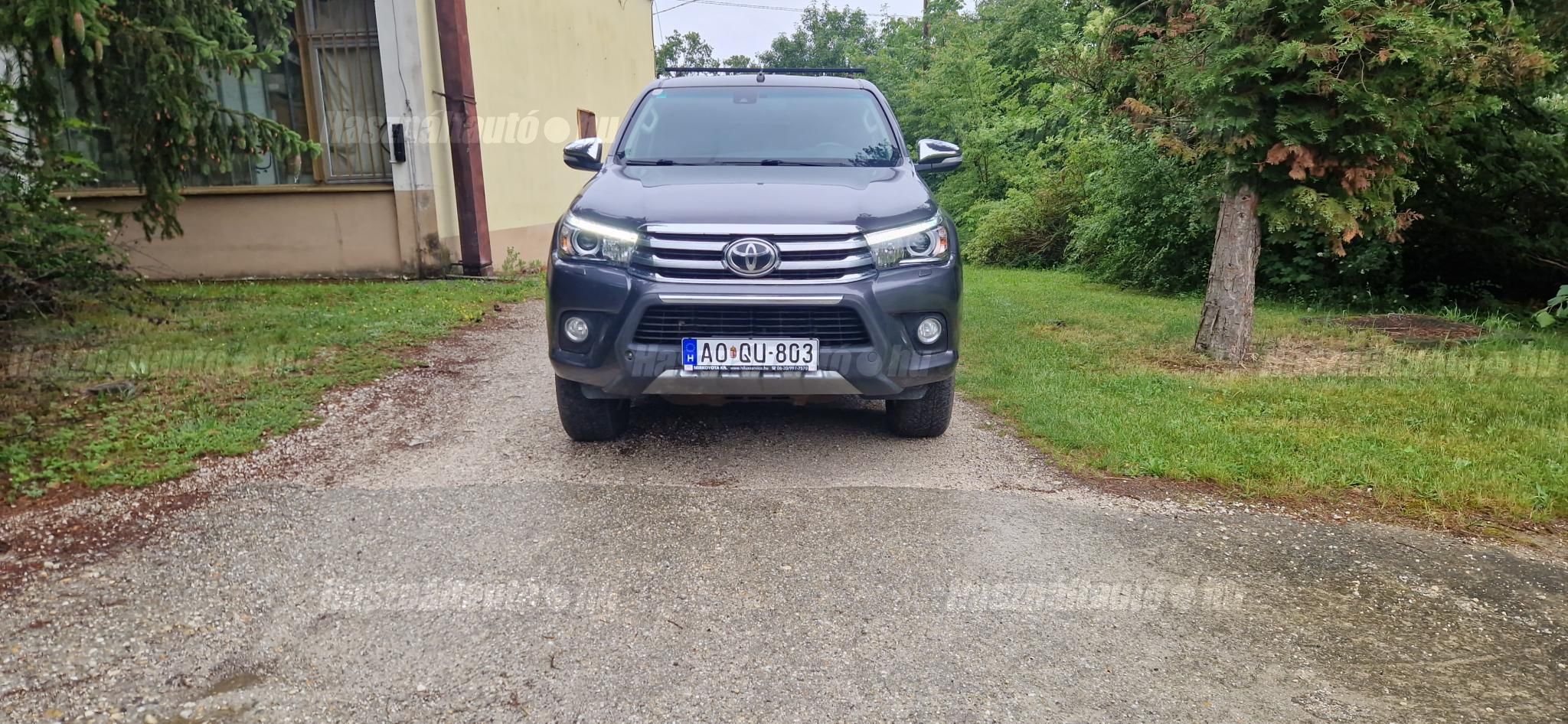 TOYOTA HILUX 2017/7 - 1