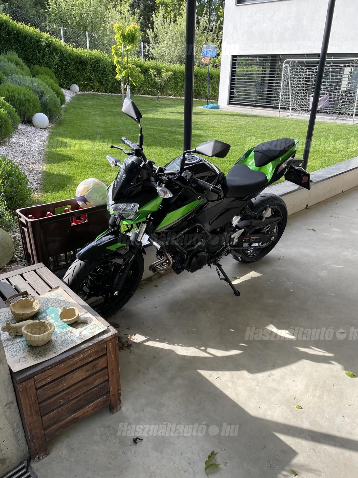 KAWASAKI Z 400 2023/5 - 1